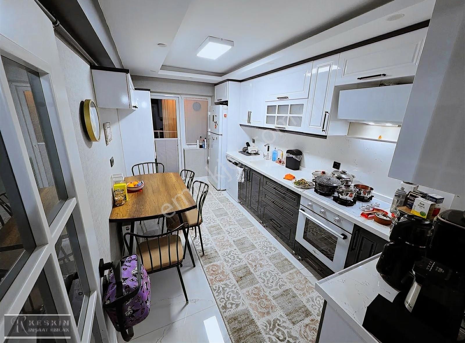 Keçiören Kanuni Mah Demirciler Sokakta 3+1 Full Yapılı Asansörlü - Görsel 2