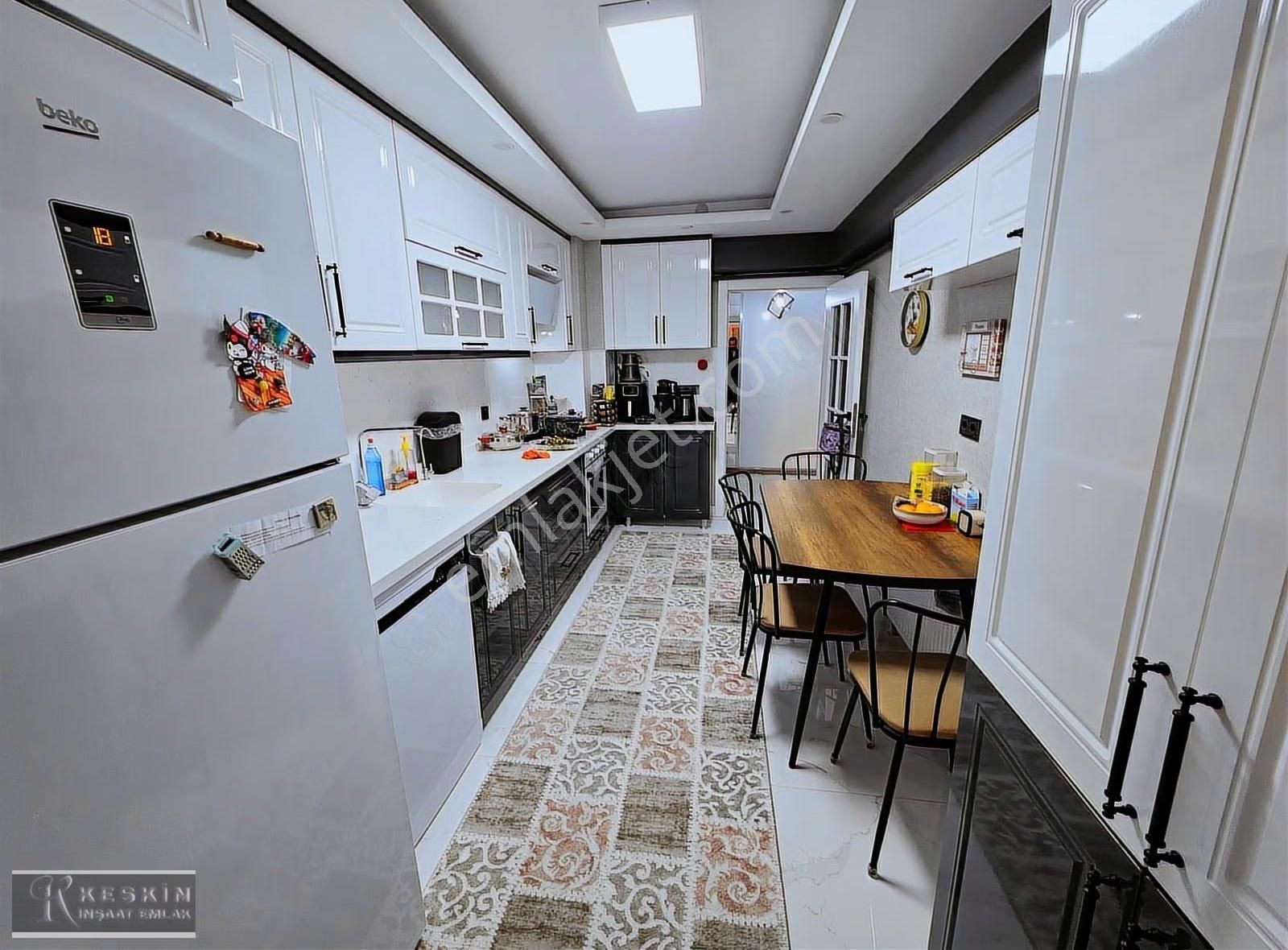 Keçiören Kanuni Mah Demirciler Sokakta 3+1 Full Yapılı Asansörlü - Görsel 3