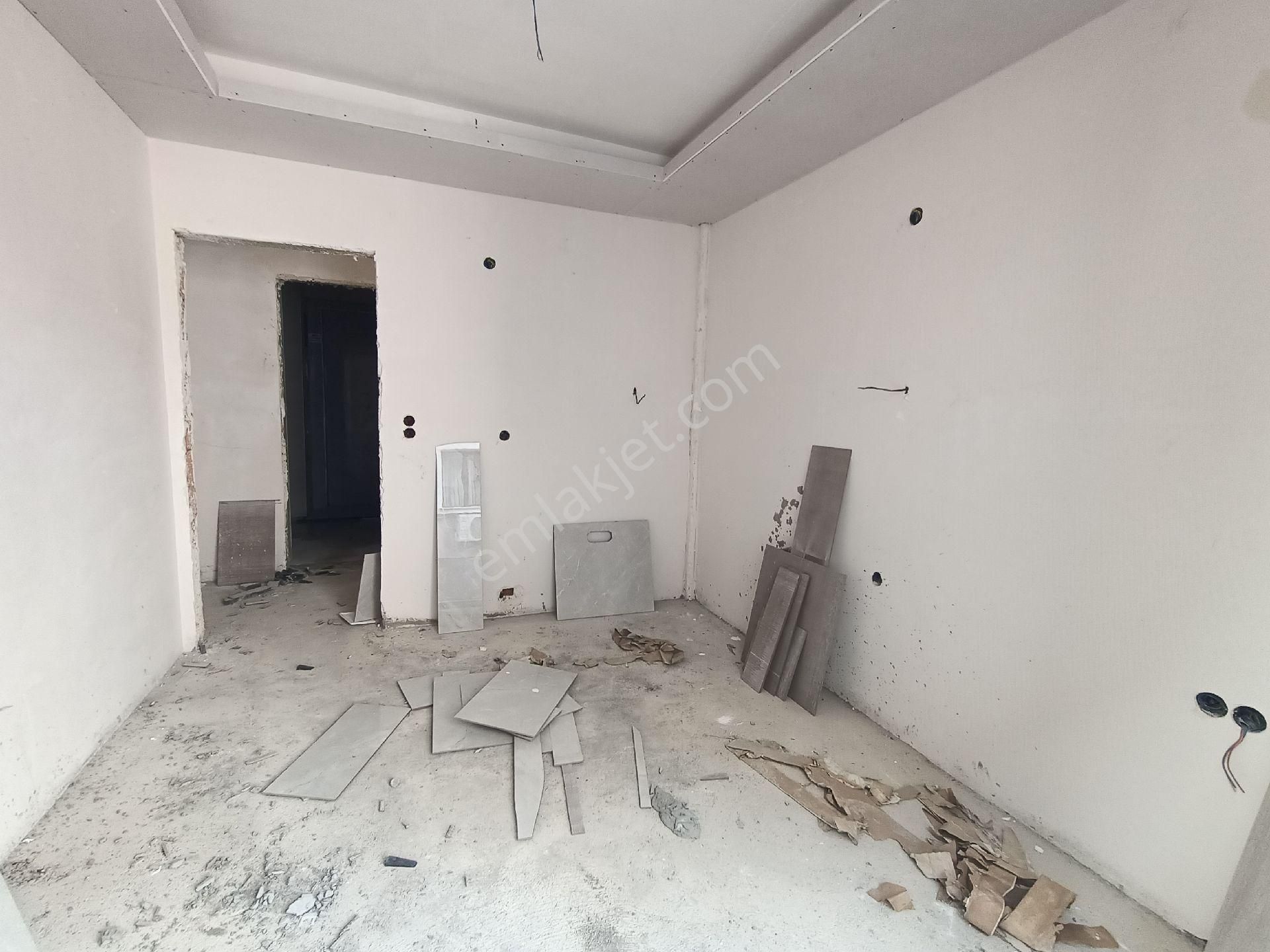 Körfez Mimarsinan Mahallesinde 2+1 Arakat Daire Asansörlü Yerden Isıtmalı - Görsel 17