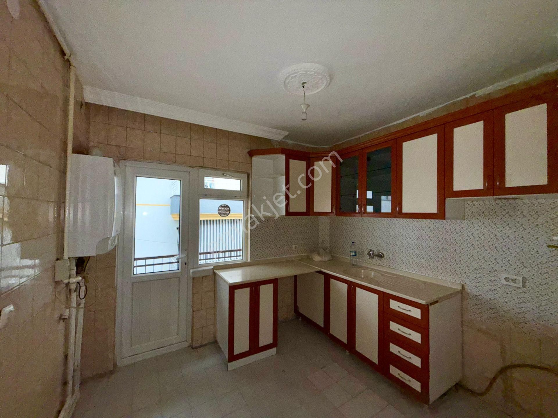 Pursaklar Mehmet Zengin Emlak'tan Merkez Mah.ful Yapılı 2.kat 3+1 Yapılı Masrafsız Daire - Görsel 2