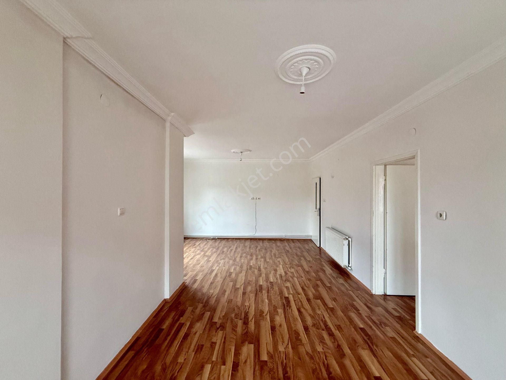 Pursaklar Mehmet Zengin Emlak'tan Merkez Mah.ful Yapılı 2.kat 3+1 Yapılı Masrafsız Daire - Görsel 8