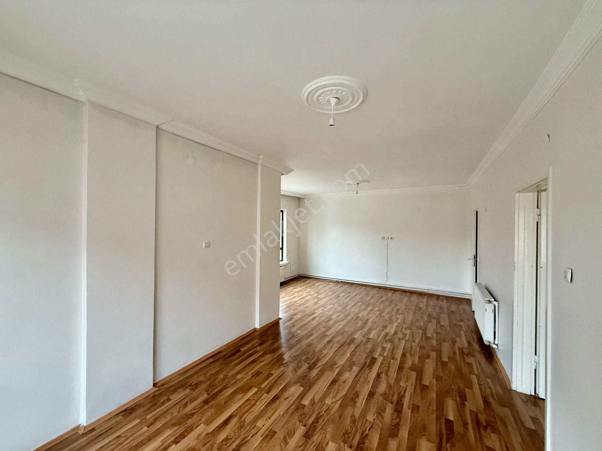 Pursaklar Mehmet Zengin Emlak'tan Merkez Mah.ful Yapılı 2.kat 3+1 Yapılı Masrafsız Daire - Görsel 9