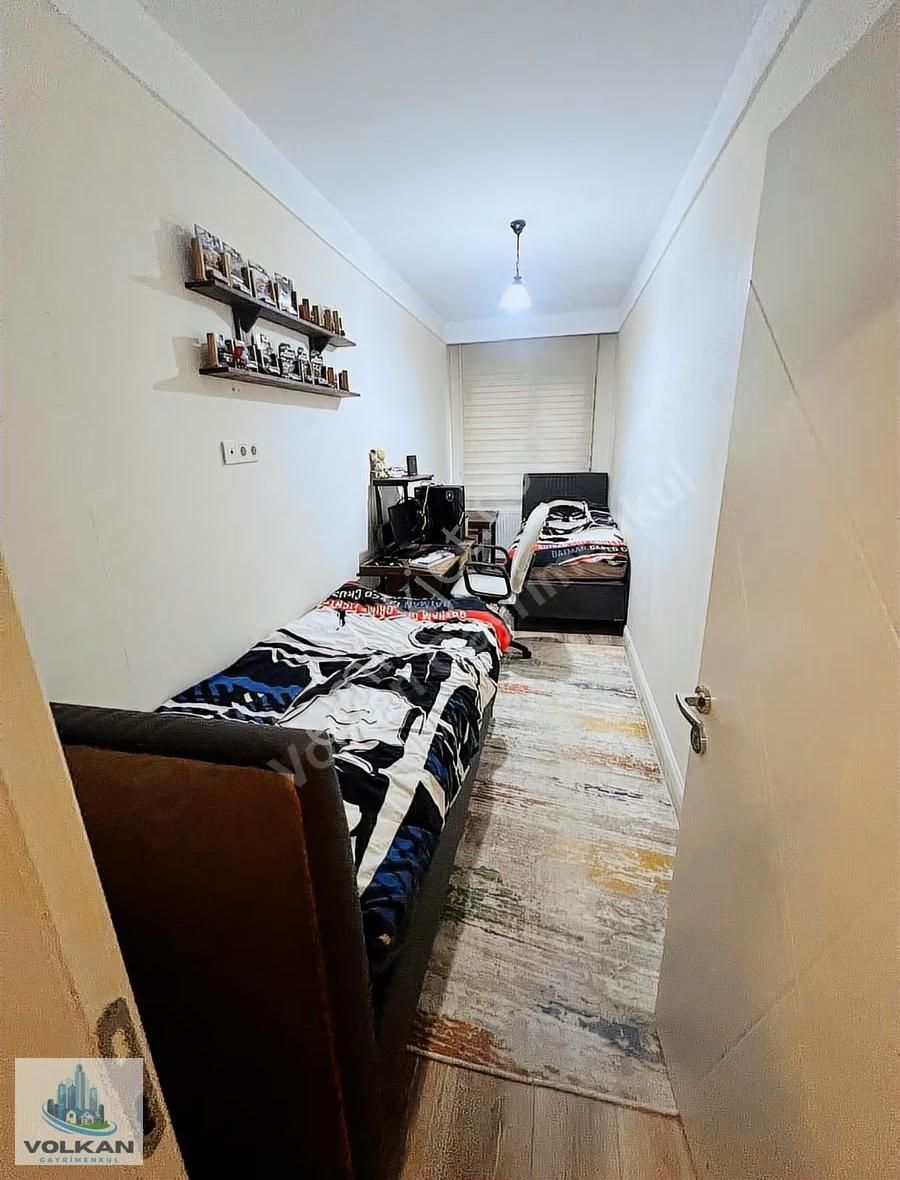 Sultançiftliği Tramvay Dibi 2 Kat 3+1 120m2 Ultra Lüx Daire. - Görsel 10