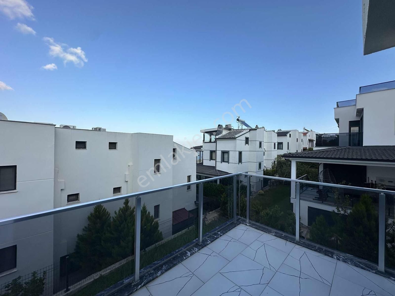 Öz-er Gayrimenkul'den Satılık Deniz Manzaralı Villa - Görsel 26
