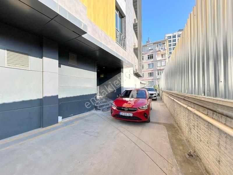 Bağdat Cadde Genç Depolu Dükkan - Görsel 13