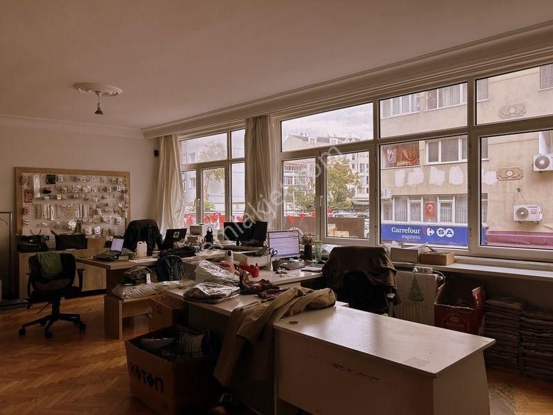 Tülay Özkök'ten Moda Cadde Üstü Geniş Ferah Otoparklı Satılık - Görsel 10