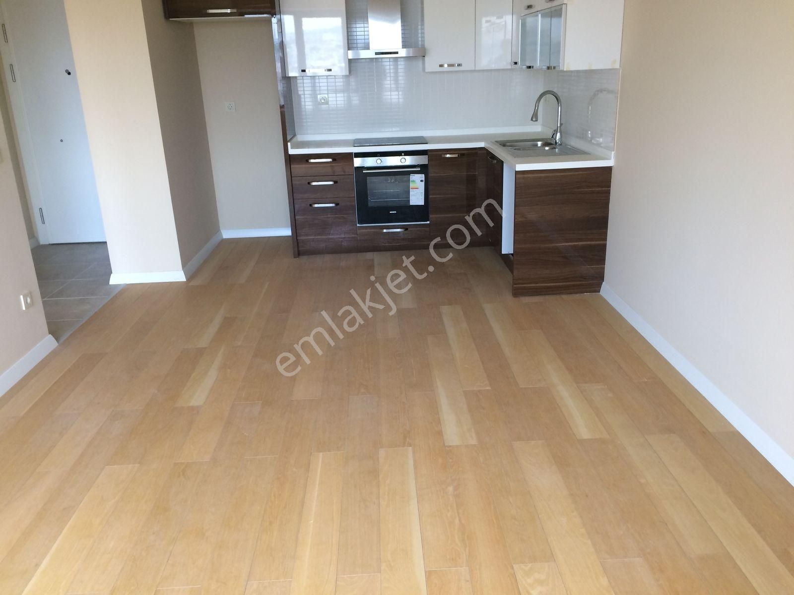 Harika Konum Nezih Site Geniş 1+1 - Görsel 13