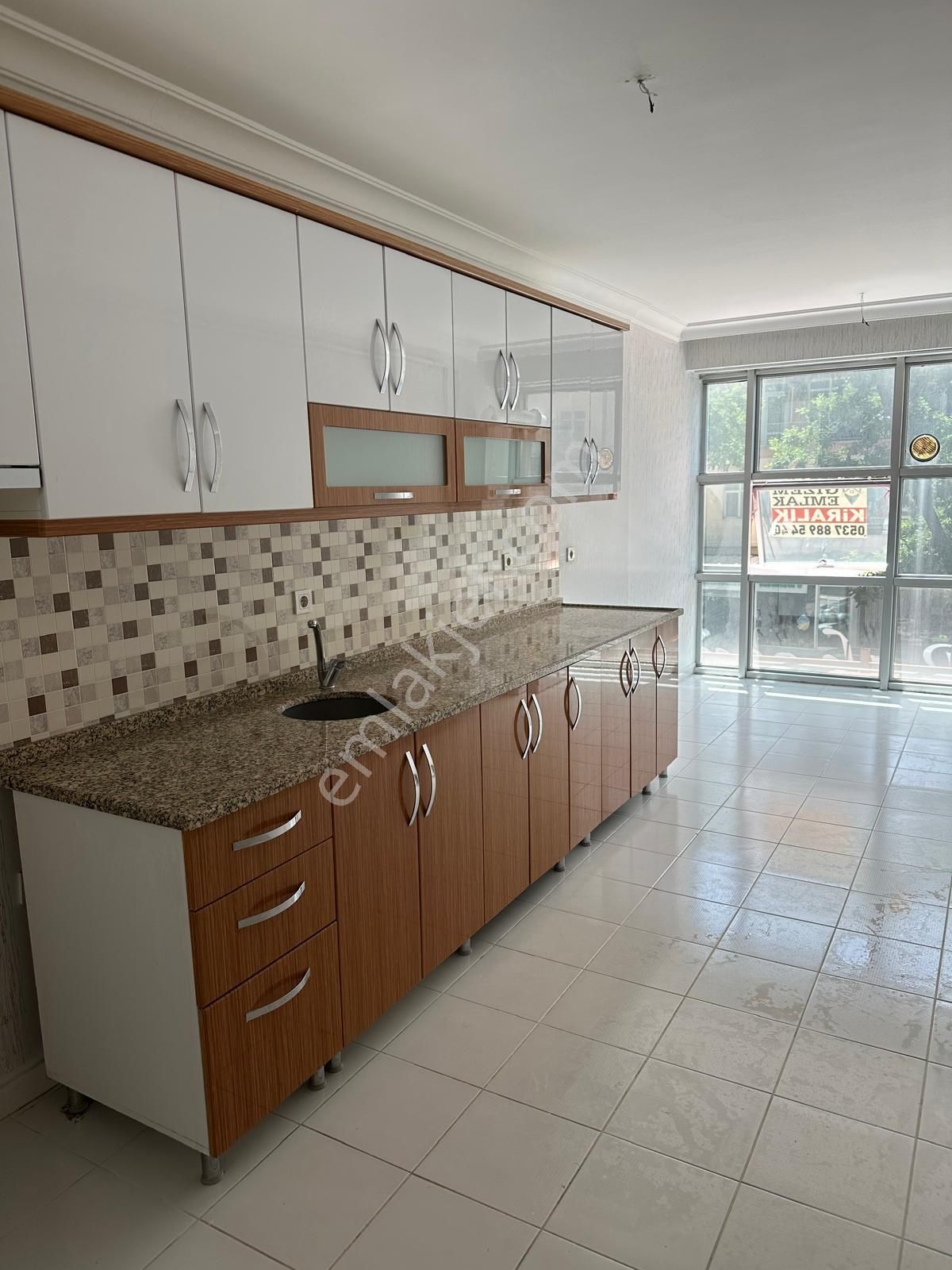 Aydınlıkevlerde Asansörlü 3+1 Full Yapılı Kiralık Daire Gizem Emlaktan - Görsel 17