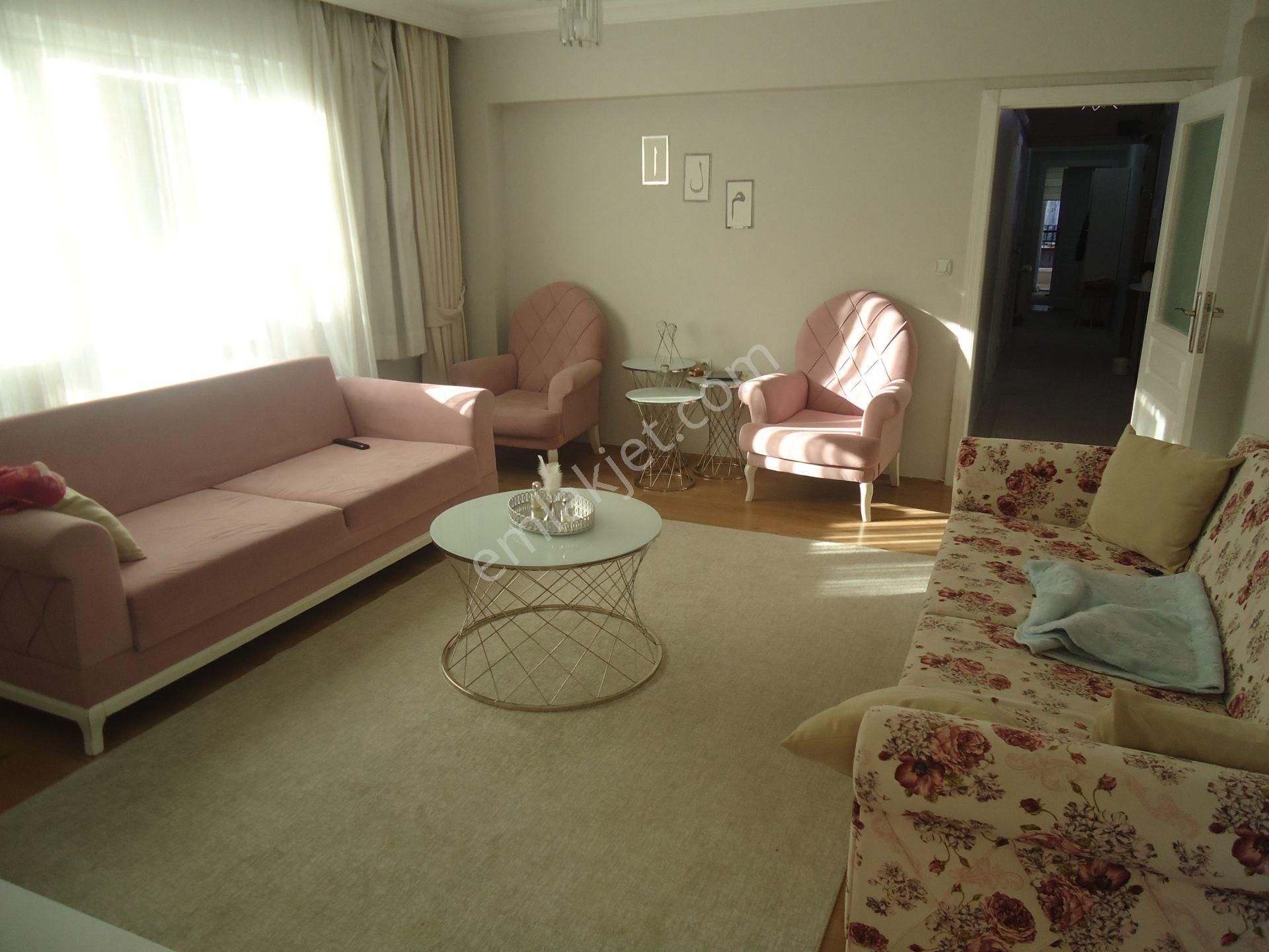 Krc'den Merkezi Konumda Katta Satılık 2+1 Daire - Görsel 6