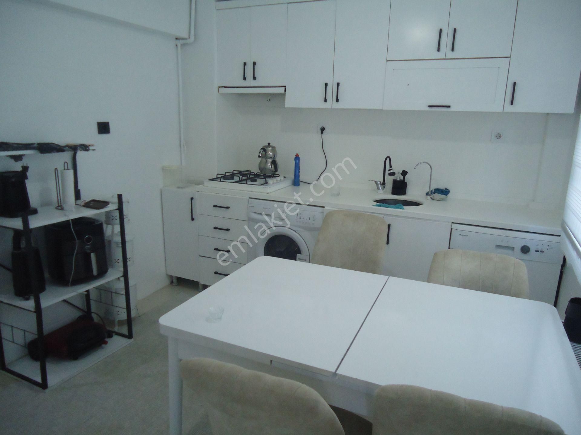 Krc'den Merkezi Konumda Katta Satılık 2+1 Daire - Görsel 10