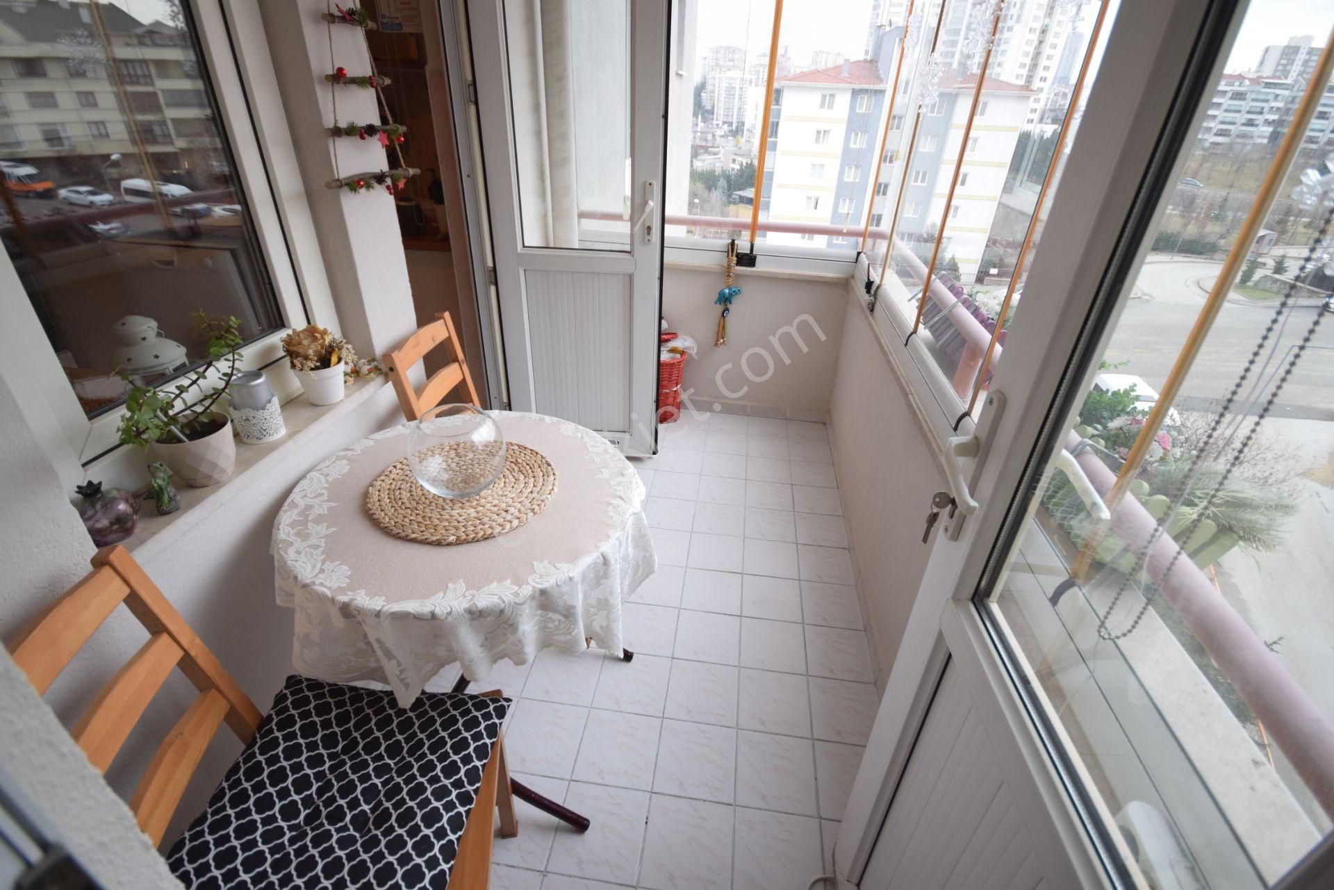 İlk-ev'den Güzeltepe Sitesinde Arakatta Vadi Manzaralı Asansörlü Açık Otoparklı 2+1 85 M2 - Görsel 15