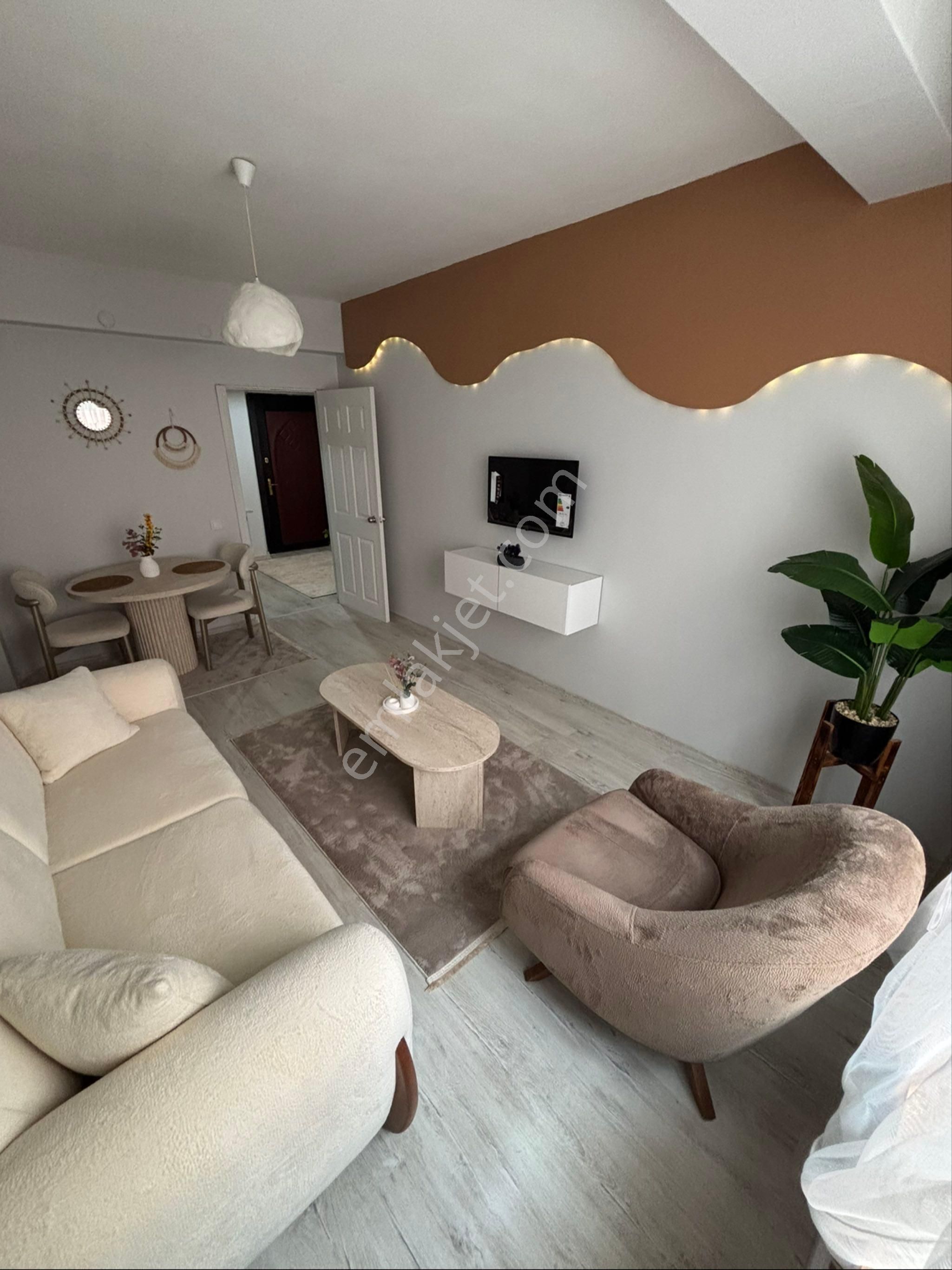 Sahibinden Espark Yakını Lüks Eşyalı Geniş Daire