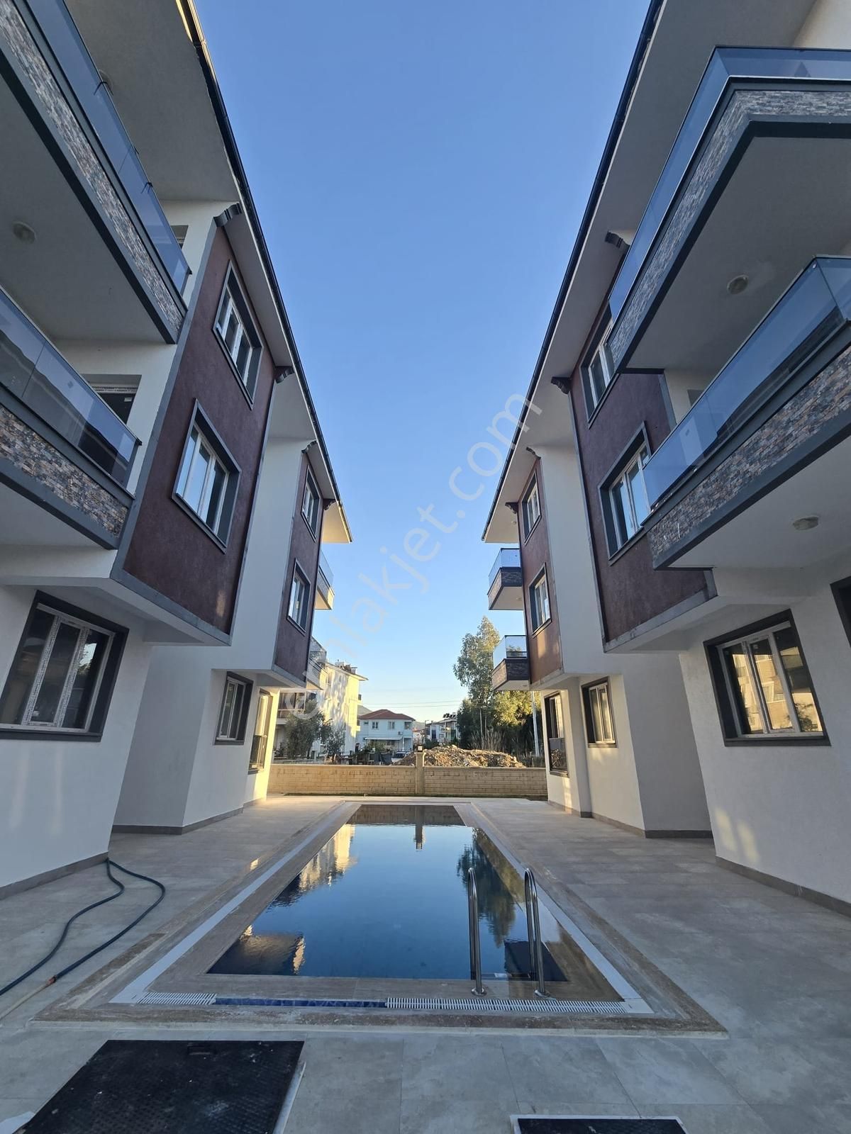 Çiğdem Emlak'tan Dalaman'da Havuzlu Satılık 1+1 Daire - Görsel 12