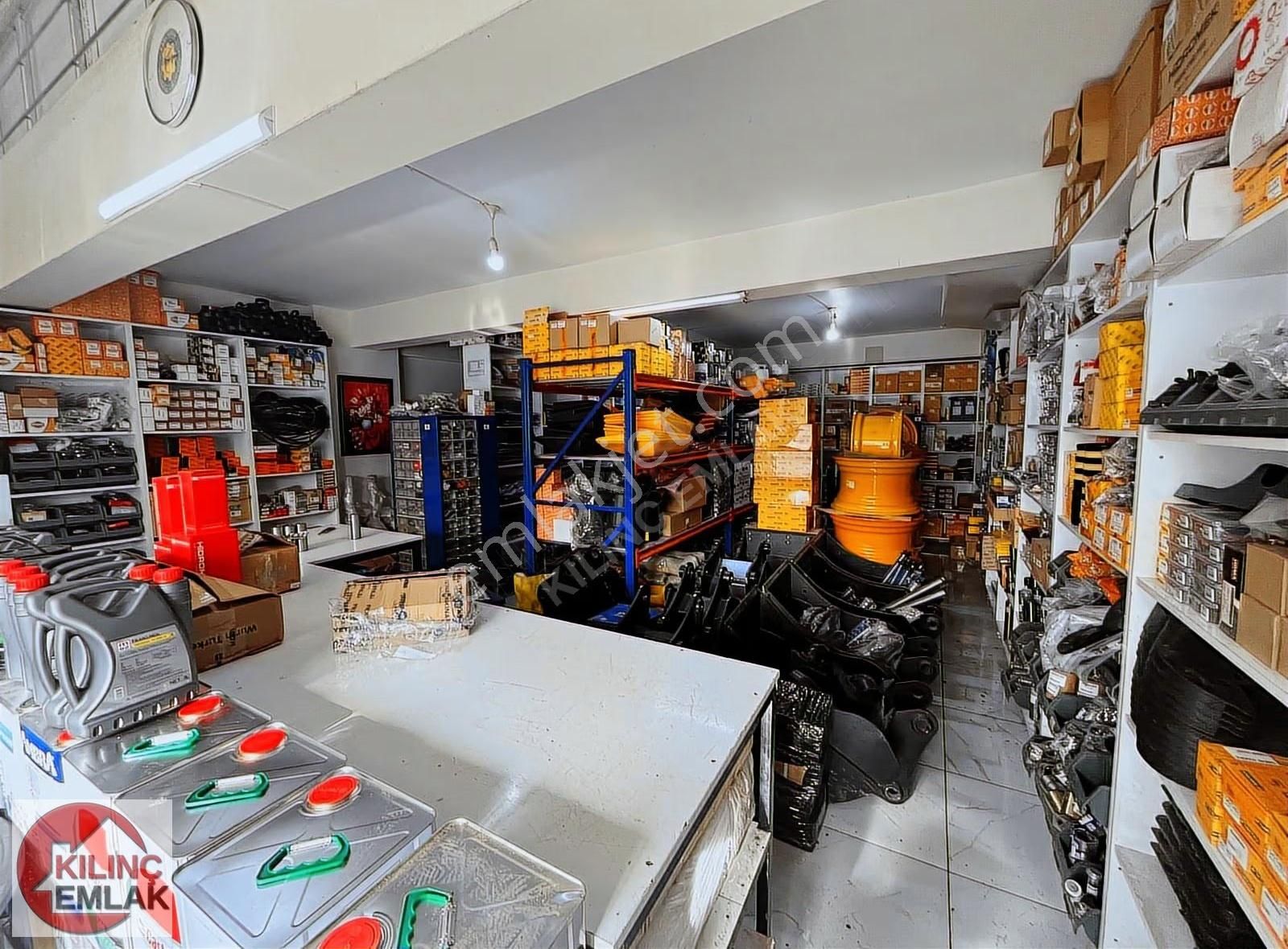 Kılınç Emlak'tan Ahmet Kütük İş Merkezinde Satılık 3 Katlıişyeri - Görsel 2