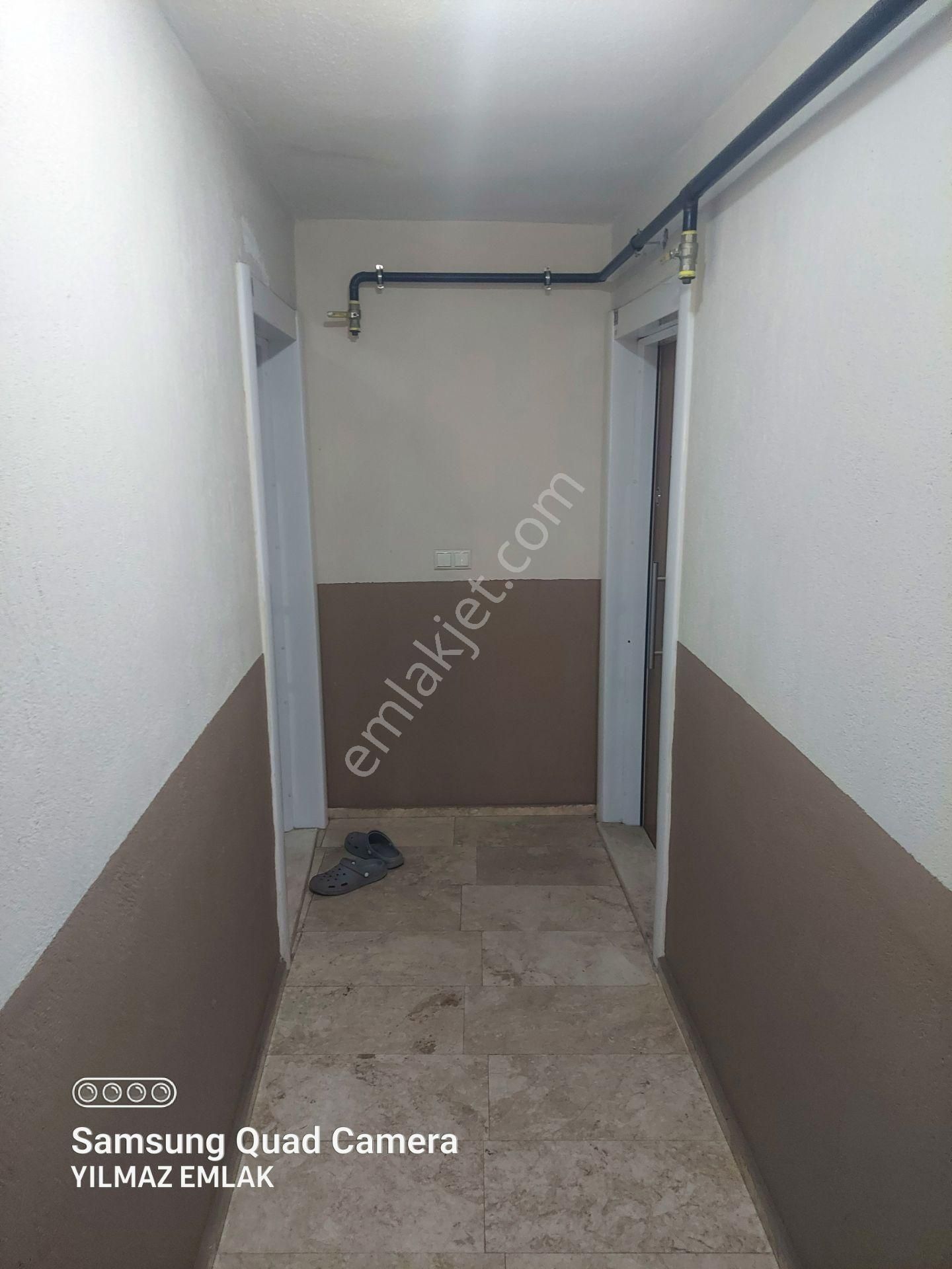 Karaçay Mahallesinde Köşe Konumlu Yüksek Giriş Satılık 1 + 1 Daire - Görsel 14