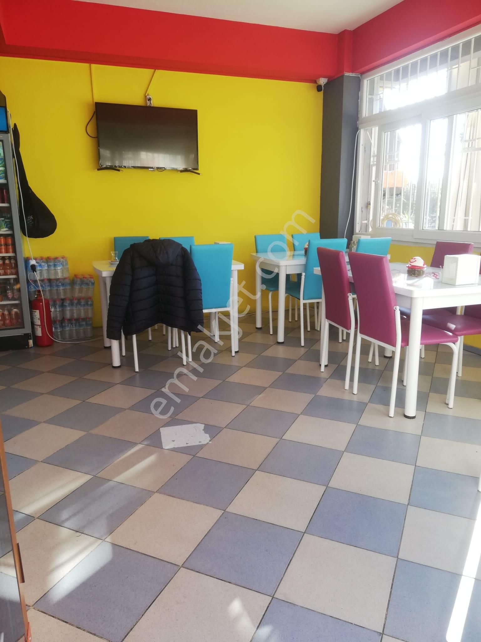 Söke Emlak Ofisinden Aydın Caddesine Yakın Dükkan