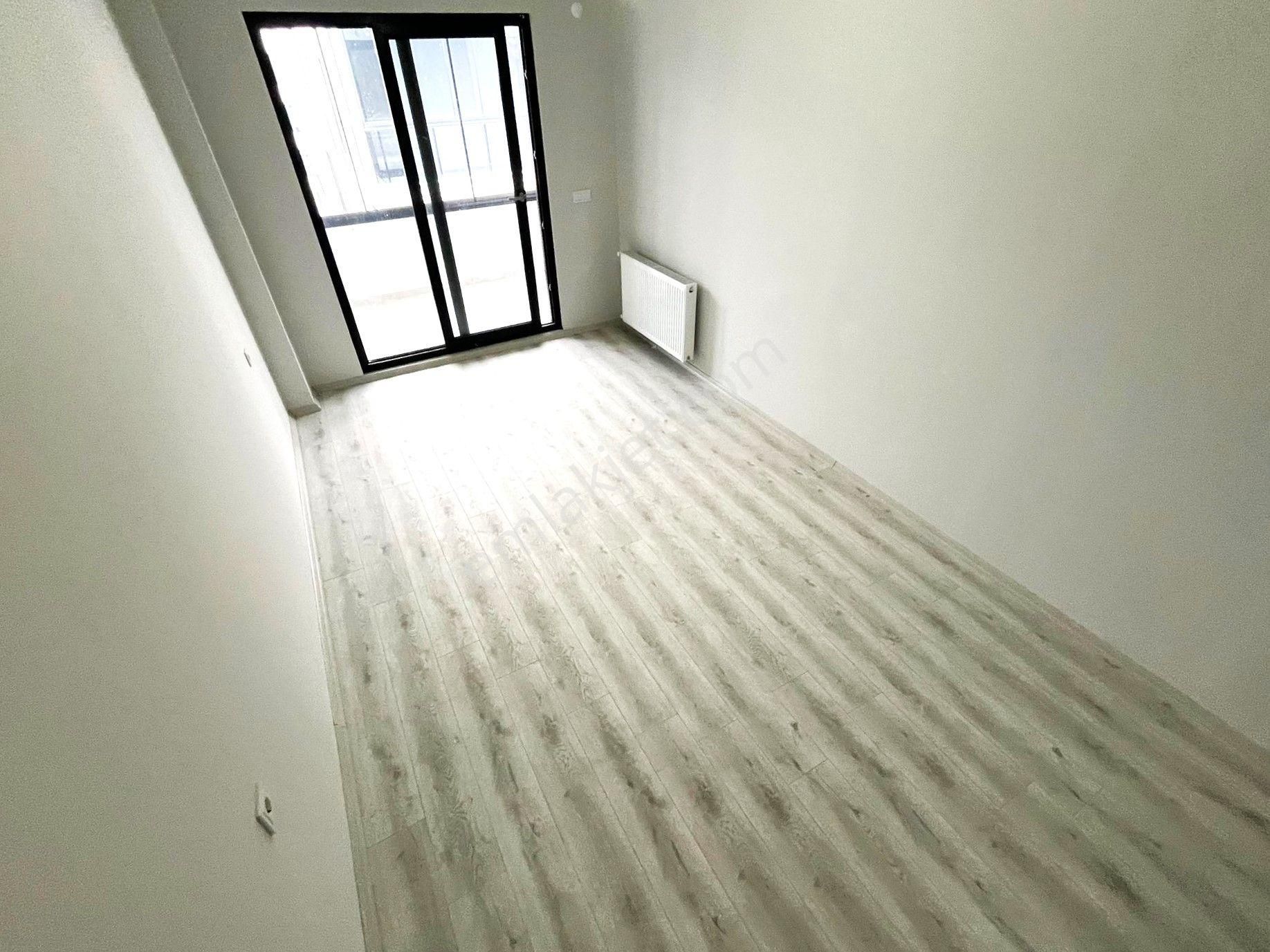 Akçay'da Aygül'den Sıfır Ebeveyn Banyolu En Üst Kat Kapalı Geniş Cam Balkon'lu Lüks 2+1satılık Daire - Görsel 12