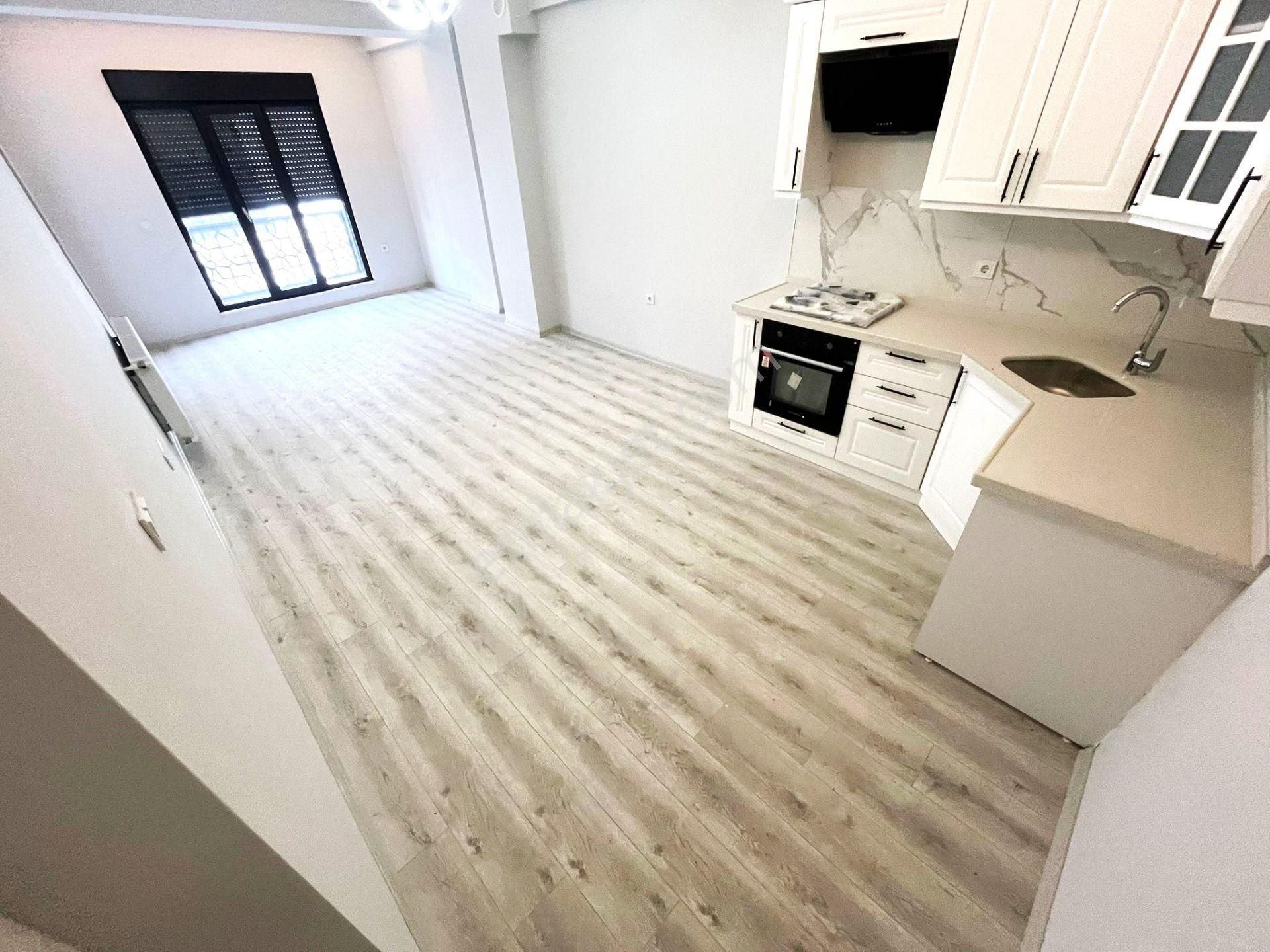 Akçay'da Aygül'den Sıfır Ebeveyn Banyolu En Üst Kat Kapalı Geniş Cam Balkon'lu Lüks 2+1satılık Daire - Görsel 5