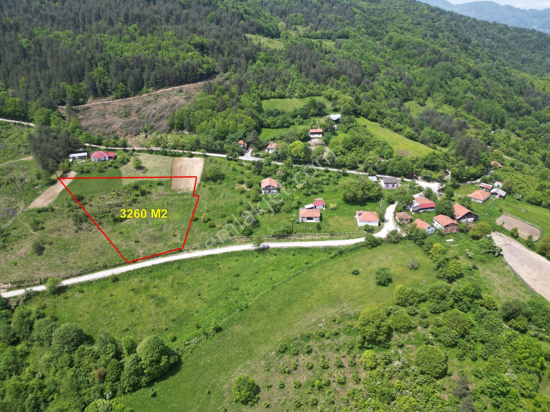 Bir Emlak'tan Derdin Köyü'nde Doğa Manzaralı 3260m2 Satılık Arsa