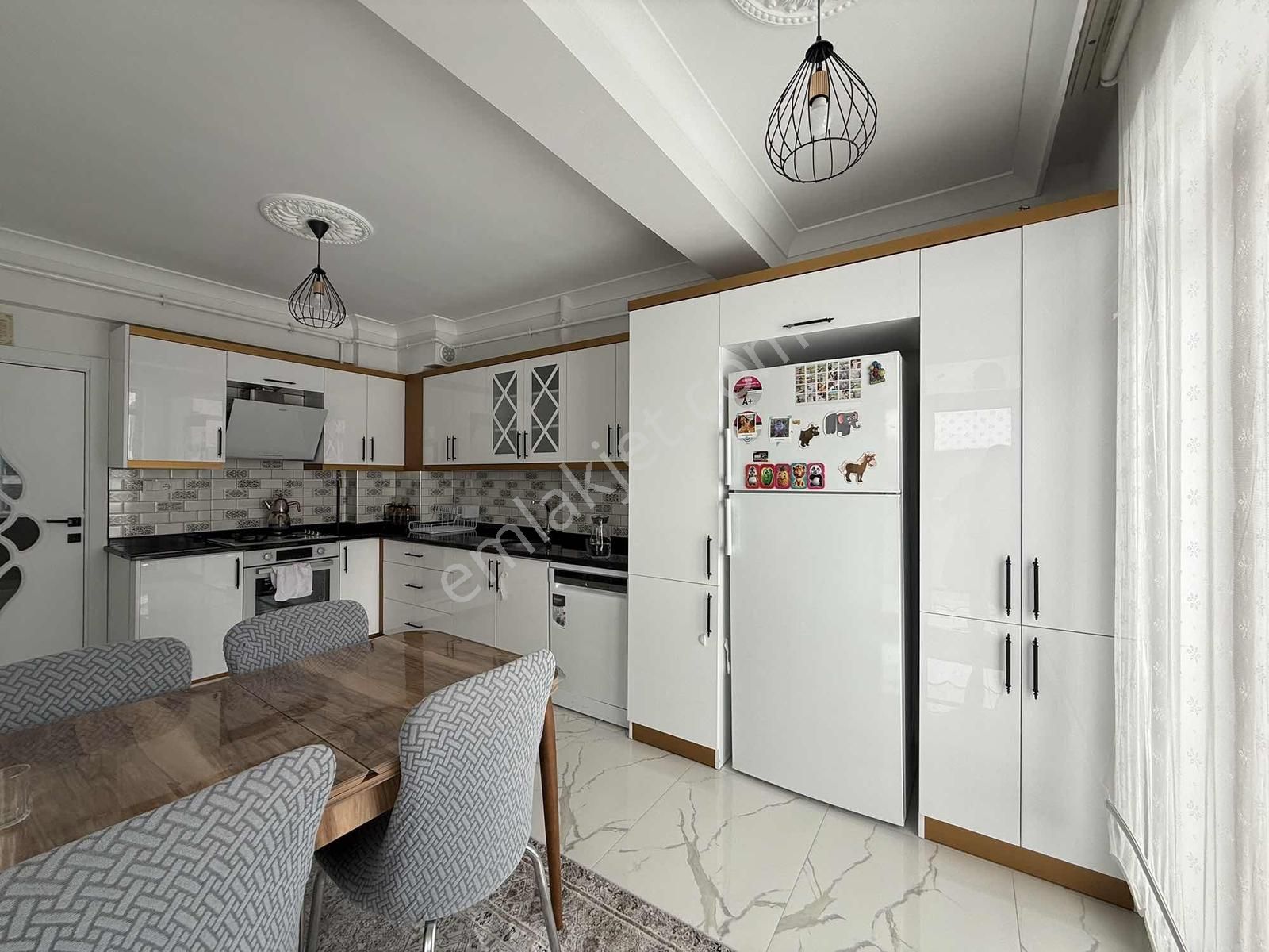Remax Dem'den Mimar Sinan Mahallesinde Satılık 3+1 Daire - Görsel 14