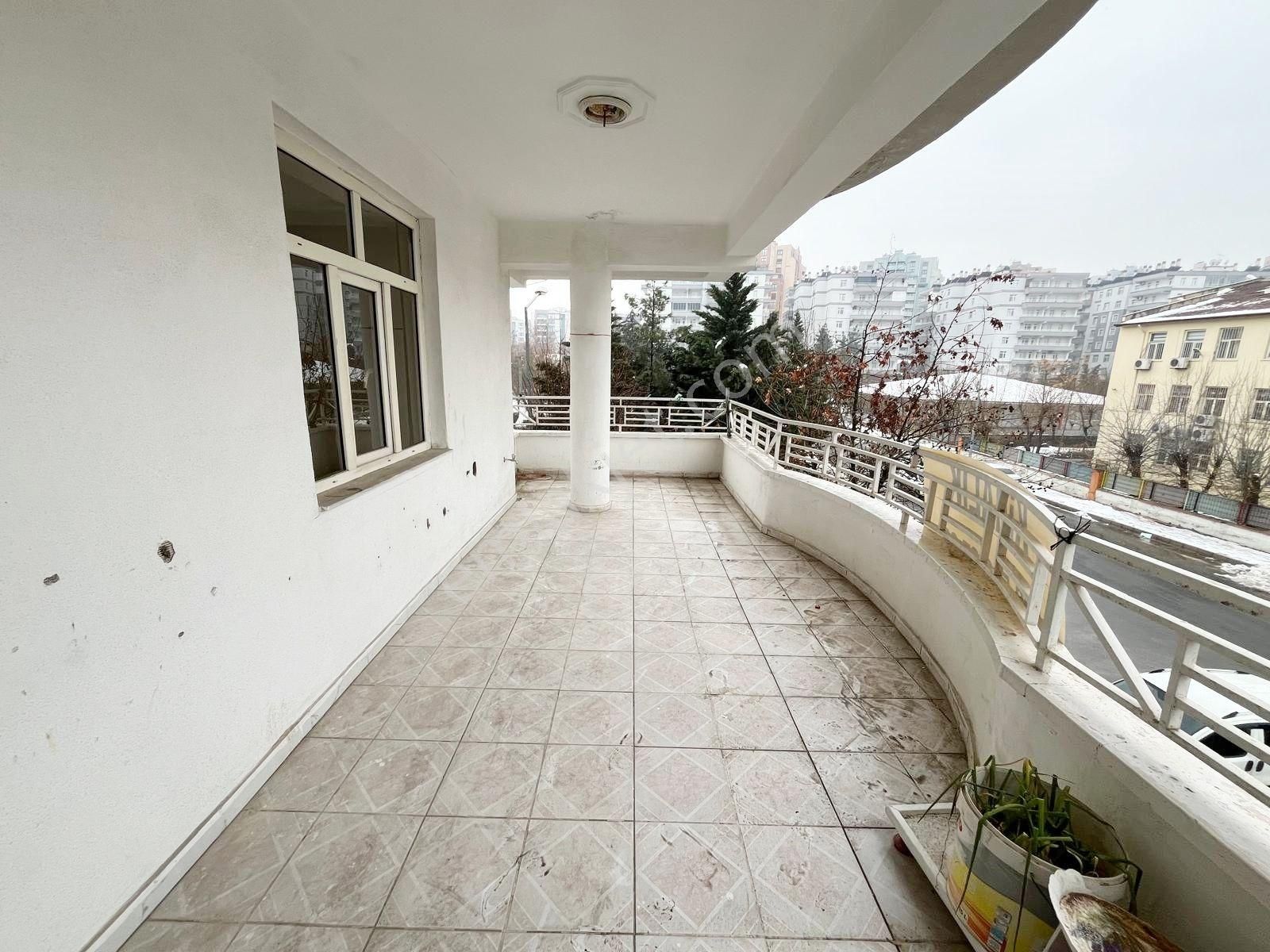 Taha Emlak Tan Hantepe İlk Öğretim Okulu Yanı Kiralık 3+1 Daire - Görsel 22