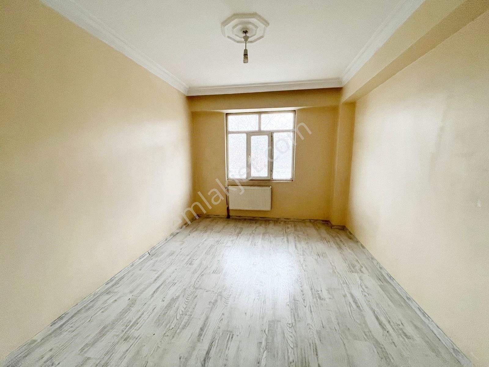 Taha Emlak Tan Hantepe İlk Öğretim Okulu Yanı Kiralık 3+1 Daire - Görsel 8