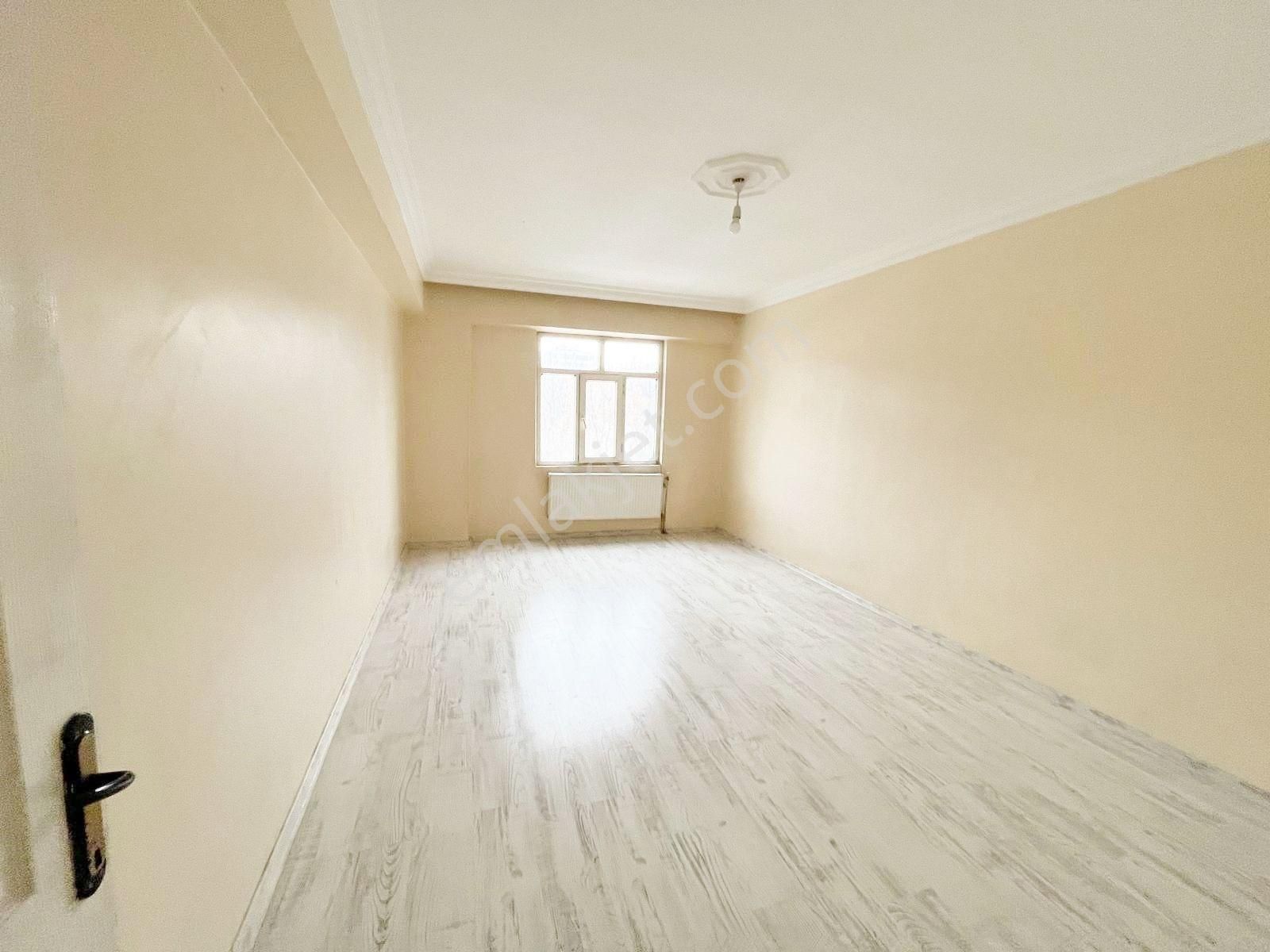 Taha Emlak Tan Hantepe İlk Öğretim Okulu Yanı Kiralık 3+1 Daire - Görsel 14