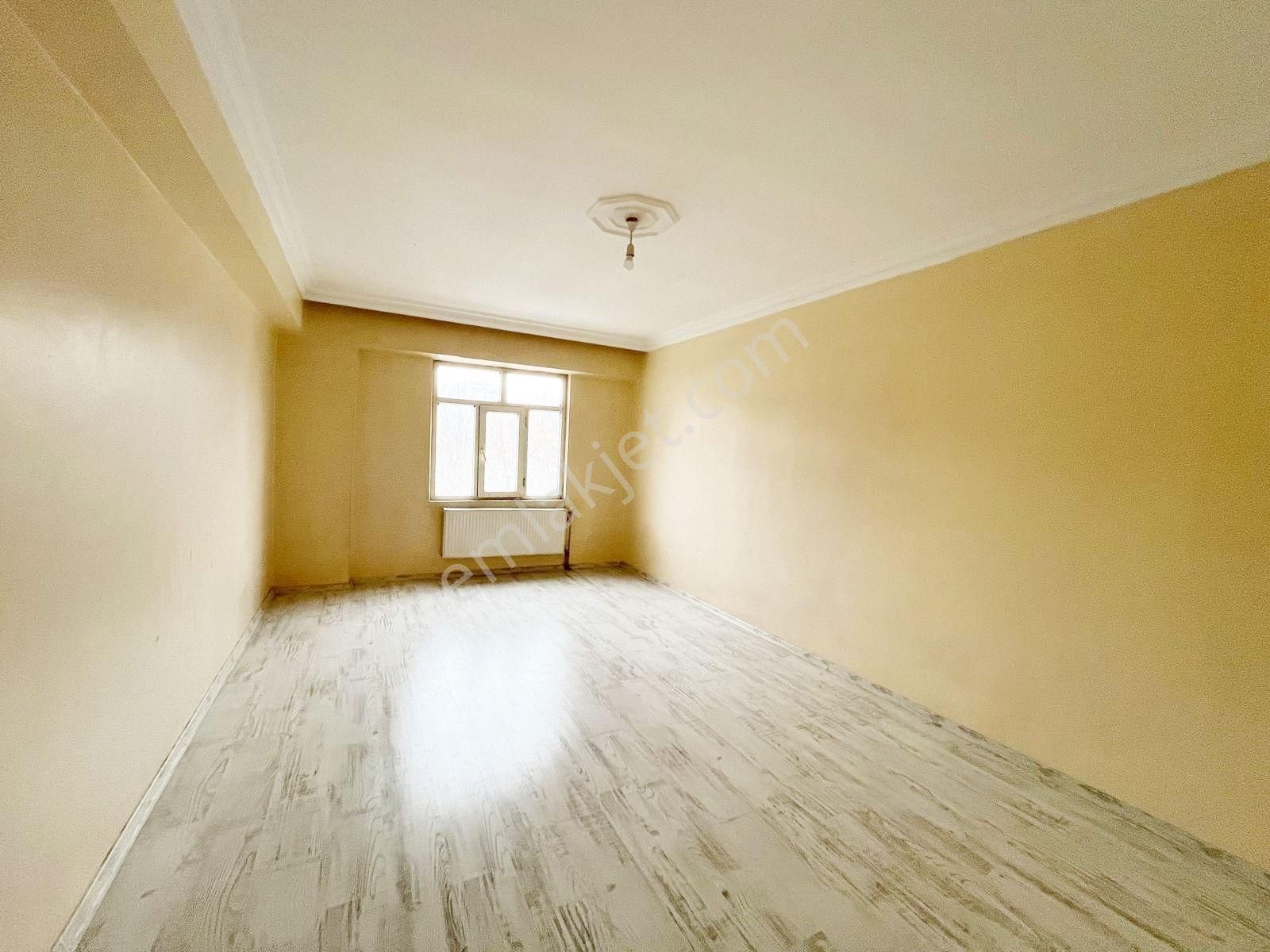 Taha Emlak Tan Hantepe İlk Öğretim Okulu Yanı Kiralık 3+1 Daire - Görsel 6
