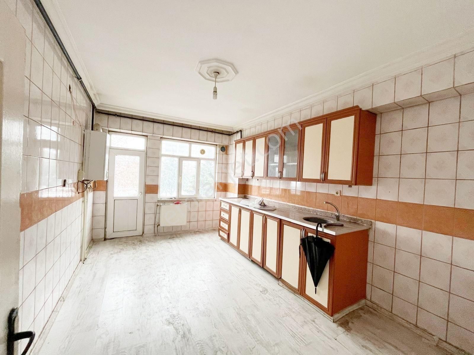 Taha Emlak Tan Hantepe İlk Öğretim Okulu Yanı Kiralık 3+1 Daire - Görsel 2