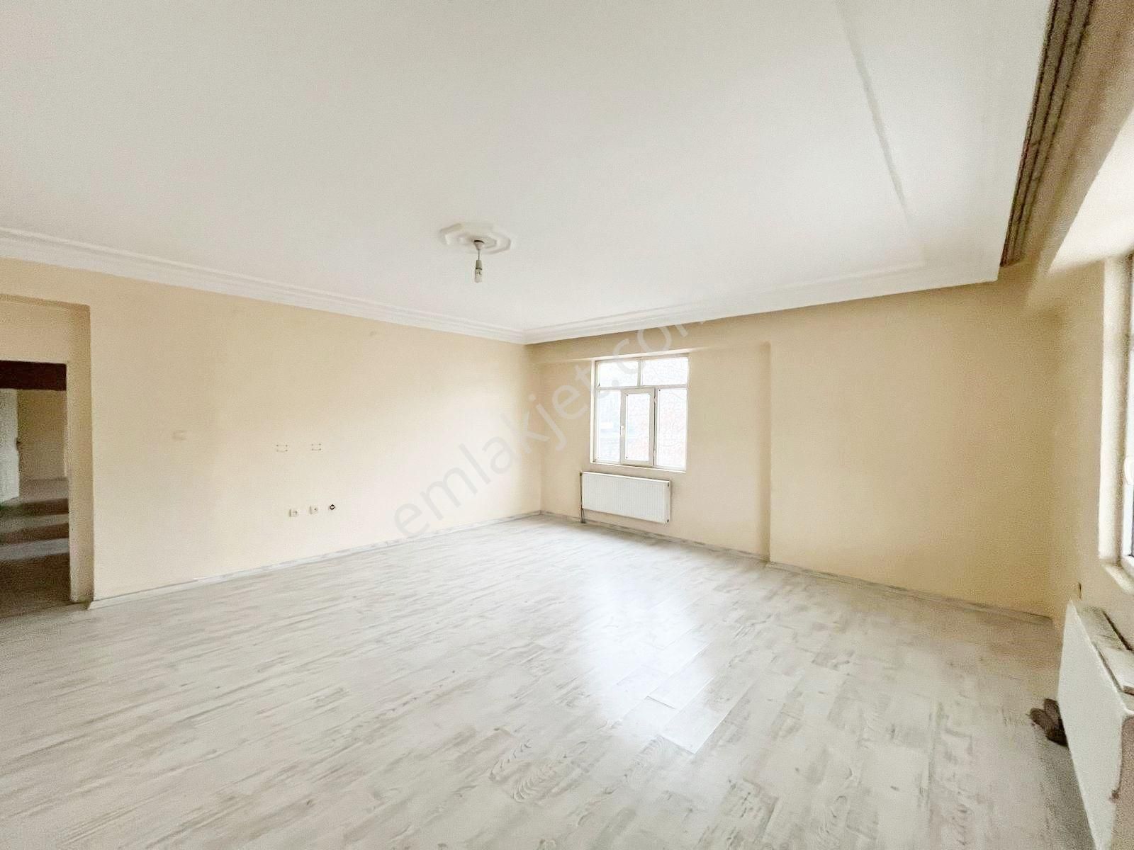Taha Emlak Tan Hantepe İlk Öğretim Okulu Yanı Kiralık 3+1 Daire - Görsel 4