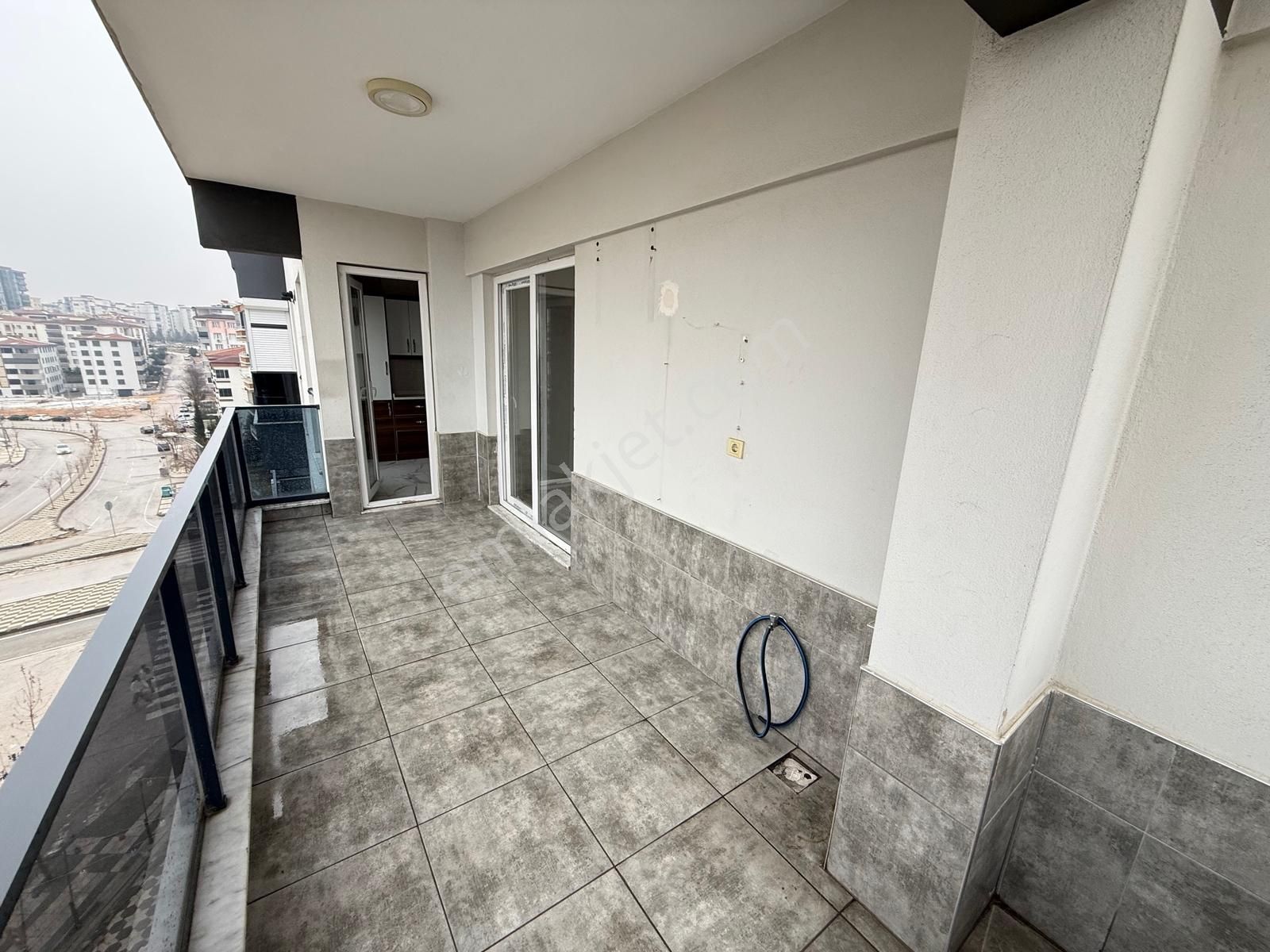 Bülbülzade Mah. Kuba Camii Yanında 2+1 Kiralık Geniş Daire - Görsel 4