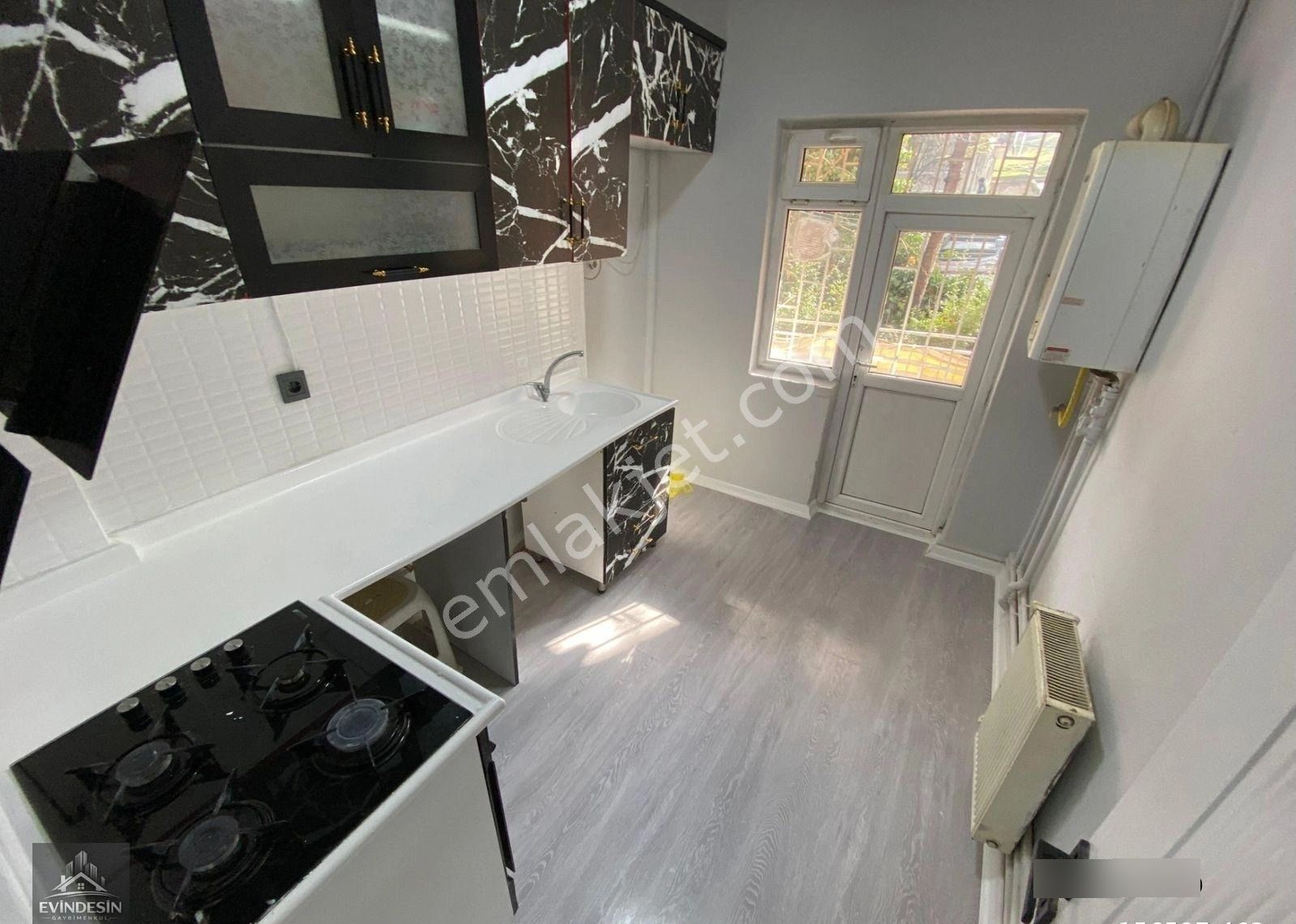 Yakacık Mahallesinde 3+1 Ön Cephe Balkonlu Yapılı Satılık Daire - Görsel 25