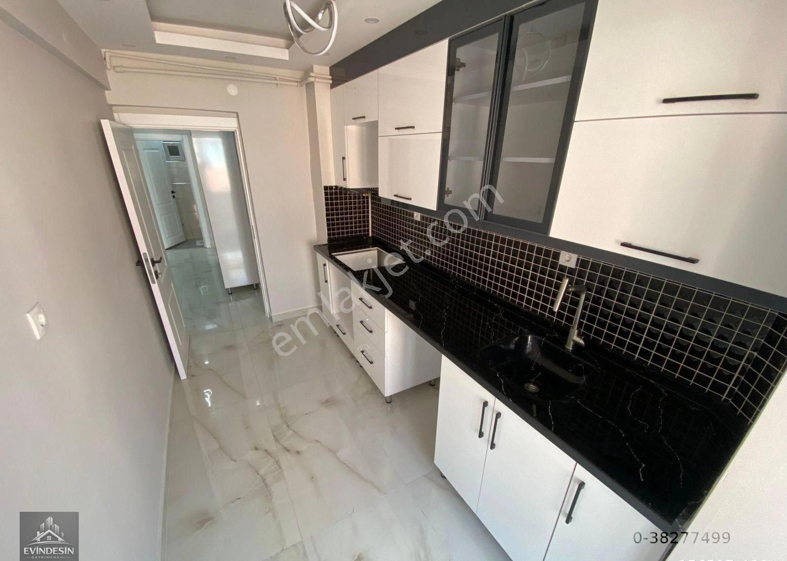 Şenlik Mah Gazino Göbekte Katta Full Yapılı Şahane Daire - Görsel 4