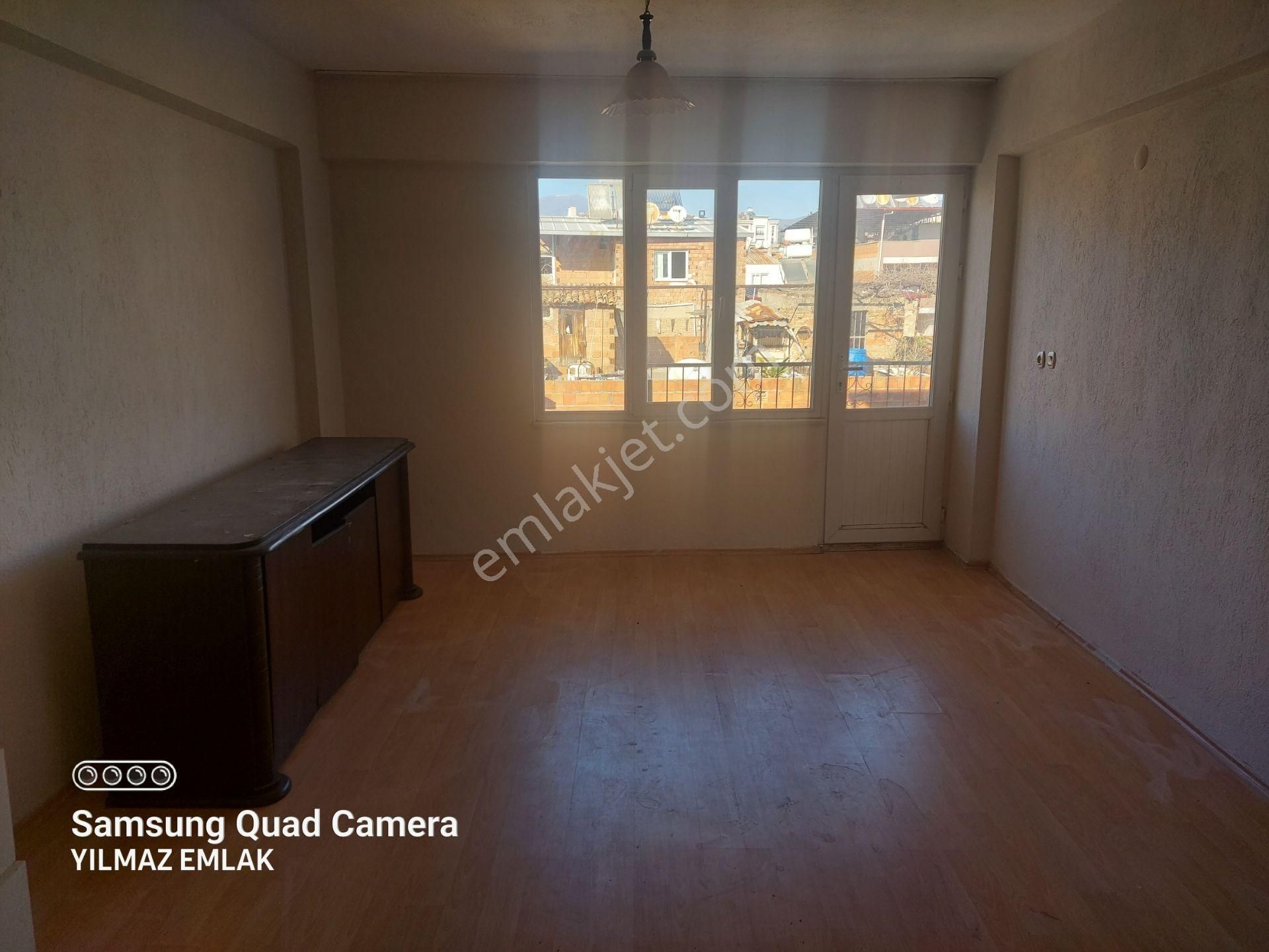 Cumhuriyet Mahallesinde Satılık 3+1 Fırsat Daire - Görsel 16