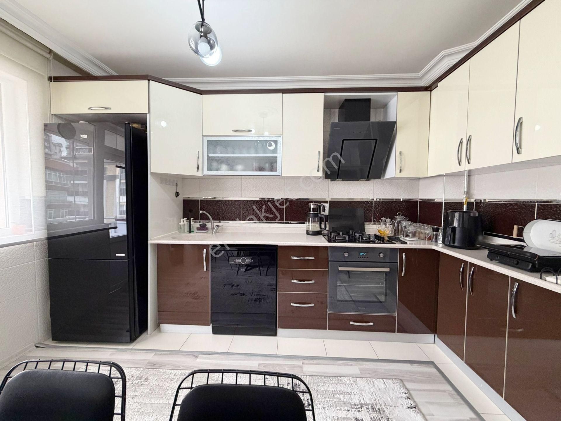 Öz'maşalllah.dan Merkezde Geniş Masrafsız Katta 3+1 Daire,,, - Görsel 8