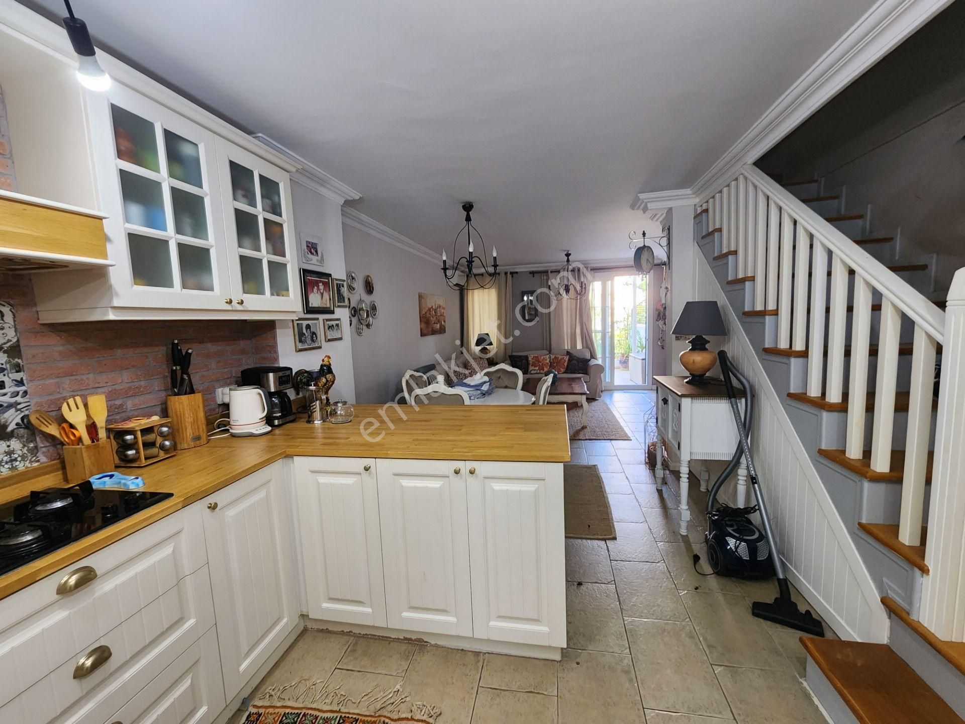 Fi Harita Gayrimenkul Kemeraltı Havuzlu Sitede Satılık 2+1 Villa - Görsel 9