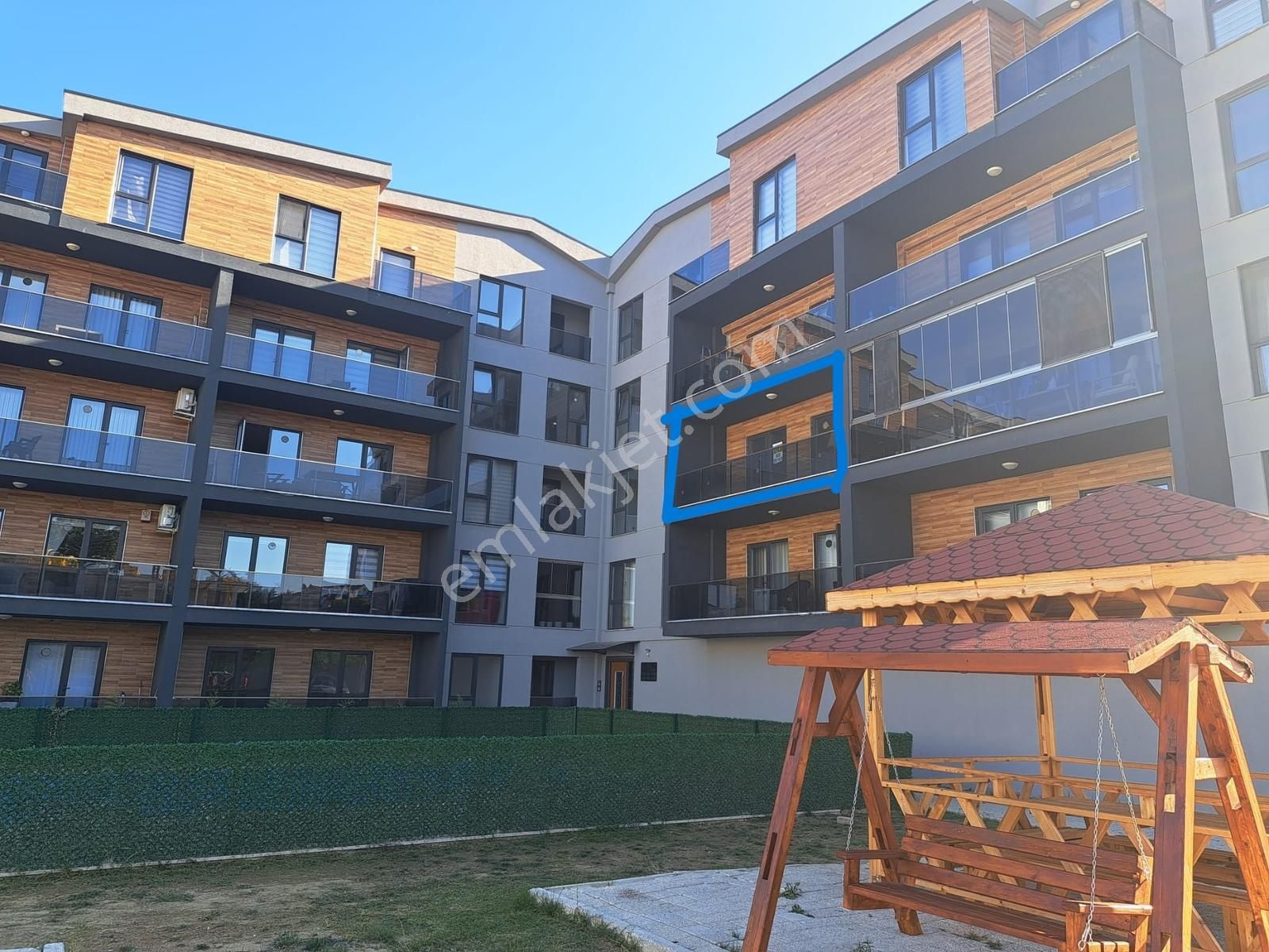 Nilüfer Özlüce 19 Mayıs Mh Satılık Fiskaya Sitesi Havuzlu 2+1