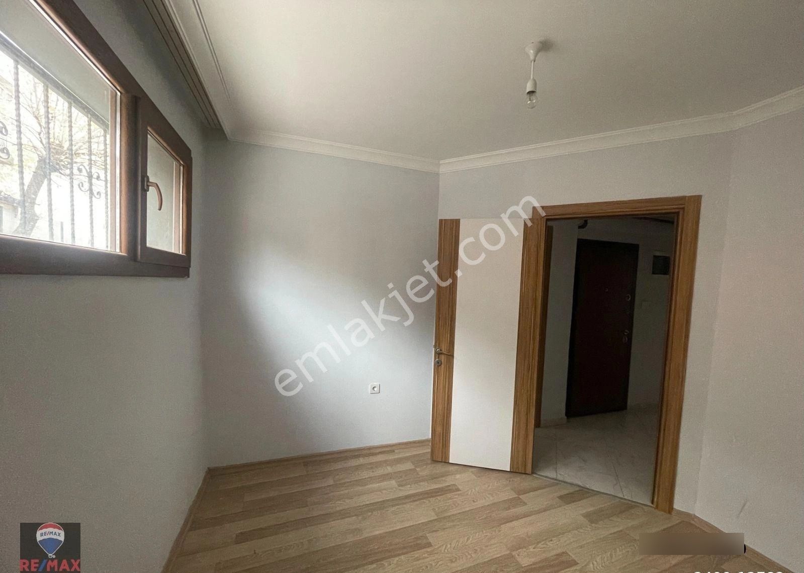 Çiğli Anadolu Caddesine,izbana Ve Çarşısına Yakını Konumlu 2+1 Daire Kiralıktır - Görsel 31