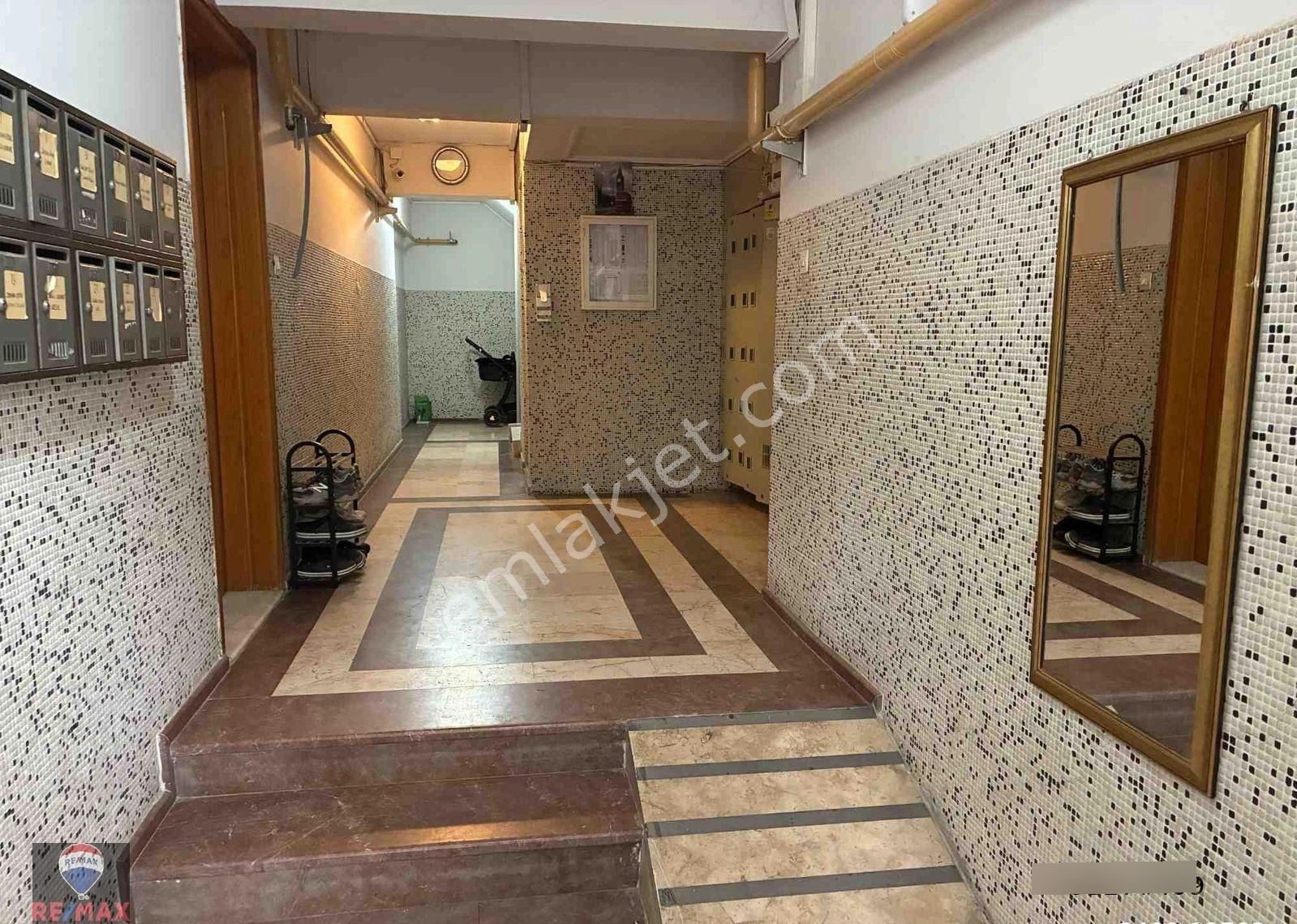 Bornova'da 3+1 Satılık Daıre - Görsel 5