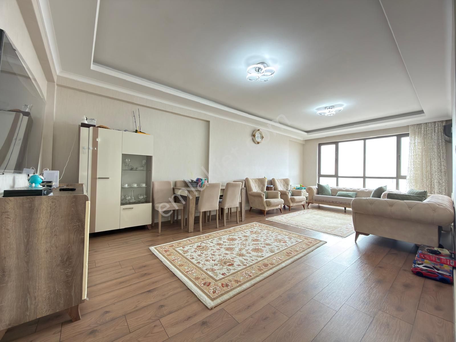 Kariyer'den Selçuklu Sitelerinde 3+1 24.kat Ultra Lüx Güney Ön Cephe Daire - Görsel 2