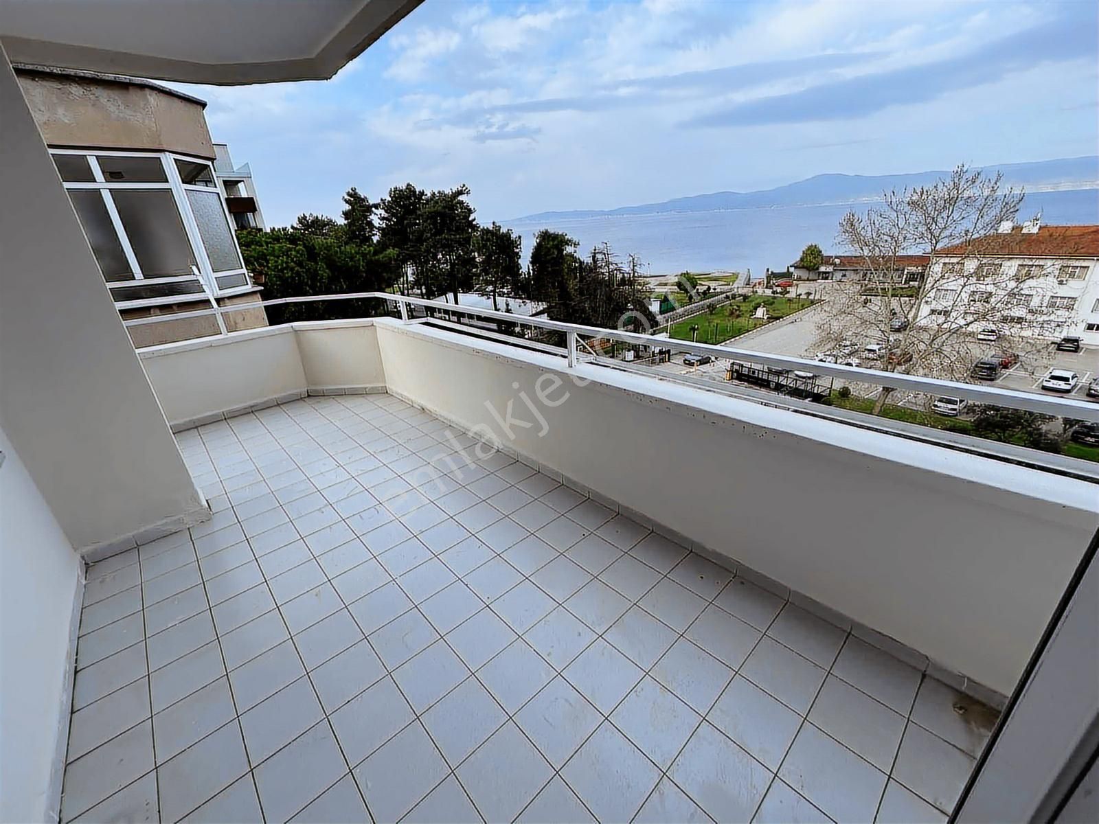 Mudanya Jandarma Karşısı Tuğtaş Sitesi Kiralık 3+1 Daire - Görsel 12