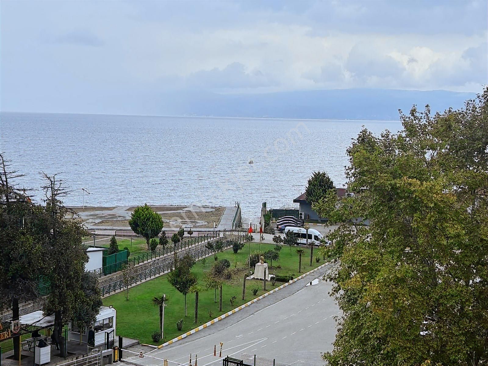 Mudanya Jandarma Karşısı Tuğtaş Sitesi Kiralık 3+1 Daire - Görsel 34