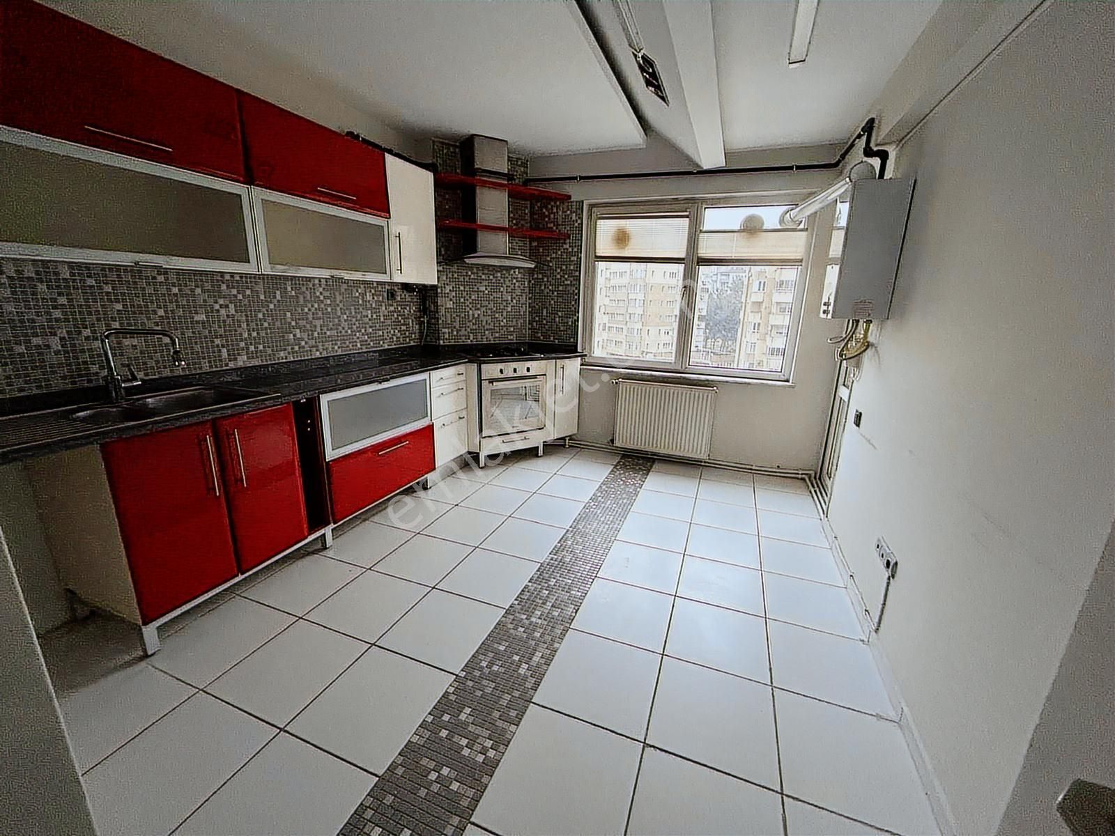 Nilüfer Cumhuriyet Mah Fsm Bul Kiralık 3+1 İşyeri - Görsel 6