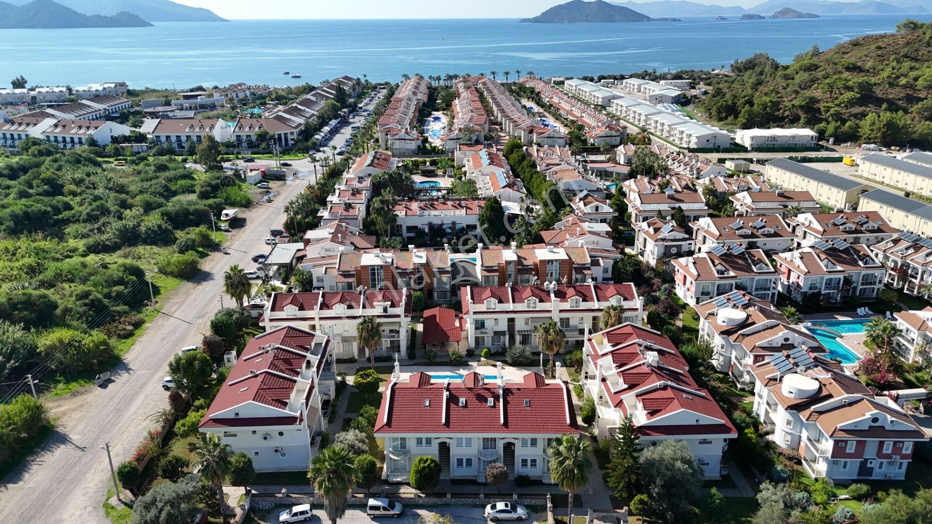 Goldhouse Dan Satılık Sahile Yakın Konumda 3+1 Çatı Dubleks Daire