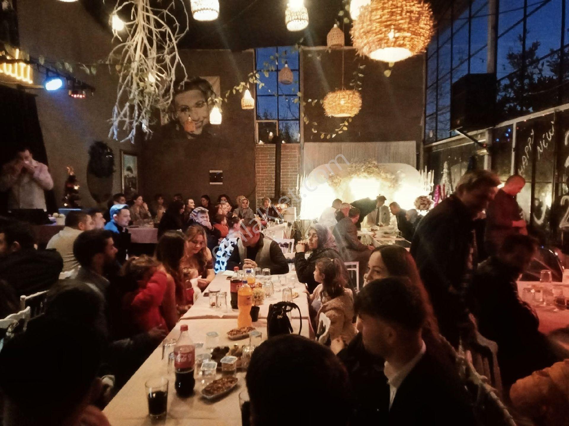 Doğru Gayrımenkulden İsabeylide 900 Metre İçinde 100 Metrekare Kapalı Alan Devren Kıralık Restoran - Görsel 6