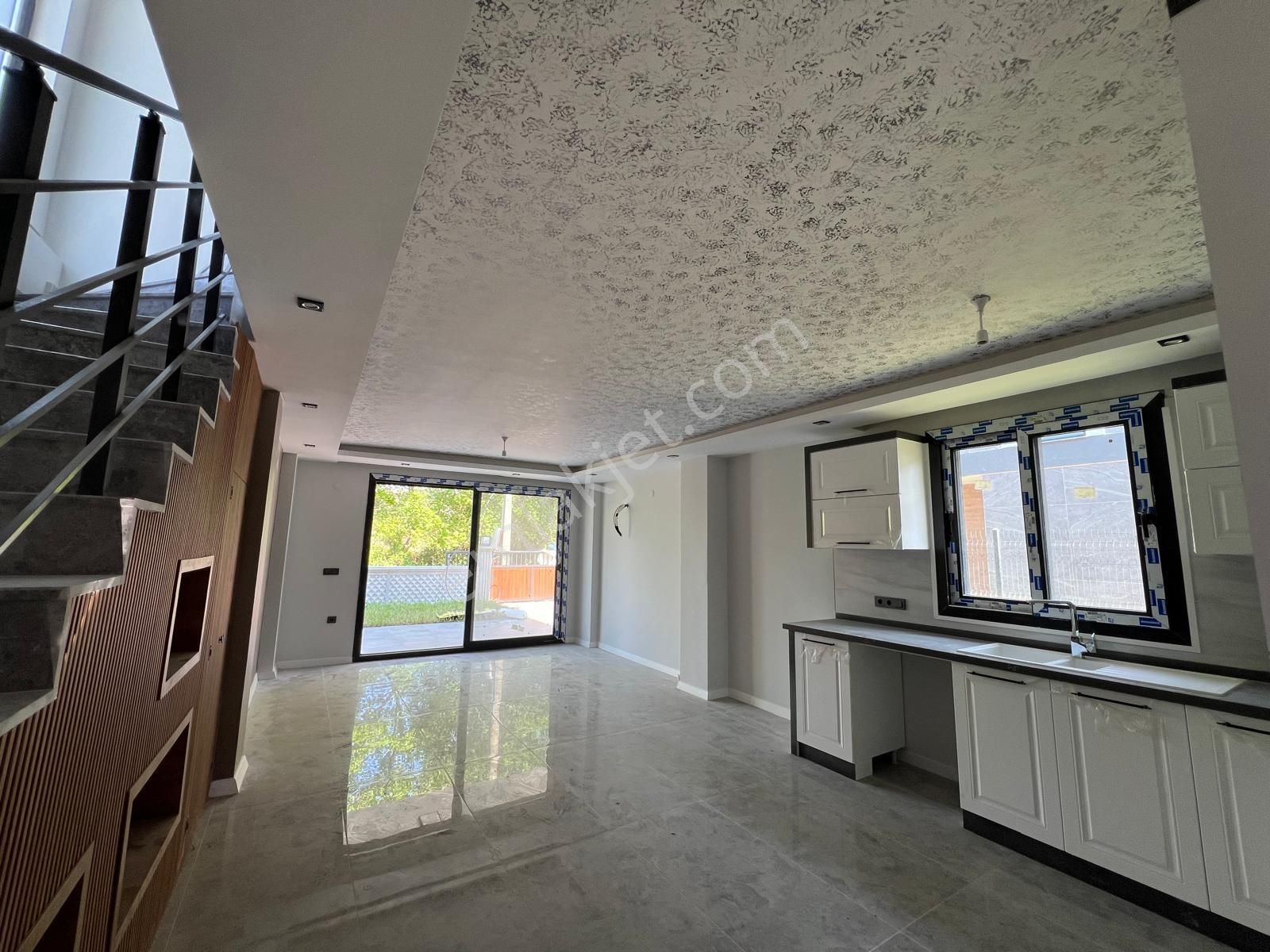 Kuşadası Güzelçamlı'da Satılık Sıfır Müstakil 3+1 Villa Yazlık - Görsel 33