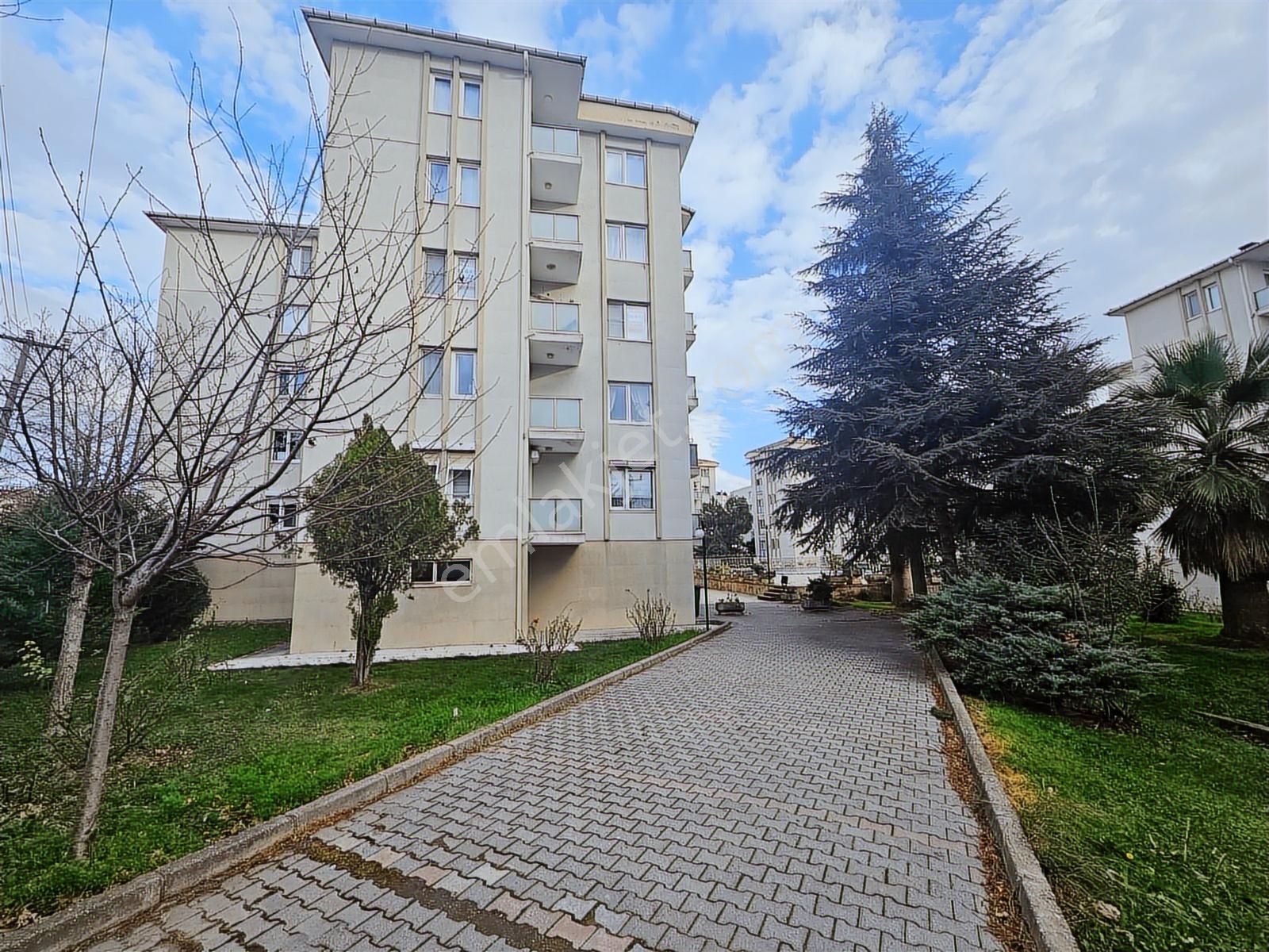 Nilüfer İhsaniye Bilim Sitesi Kiralık 3+1 Daire