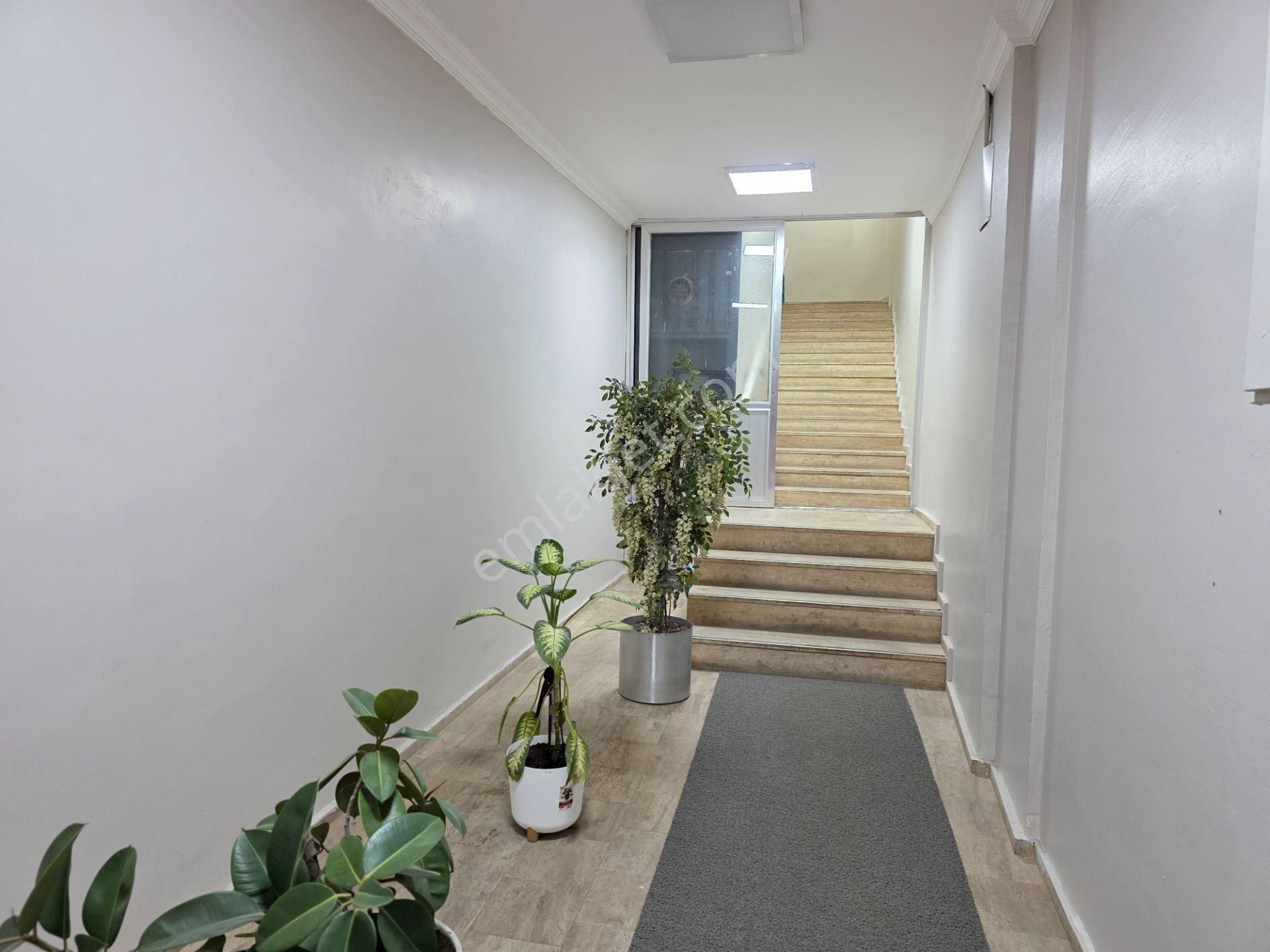 Altın Emlak'tan Çarşı Merkezde 550 M2 Ofis Katı - Görsel 3