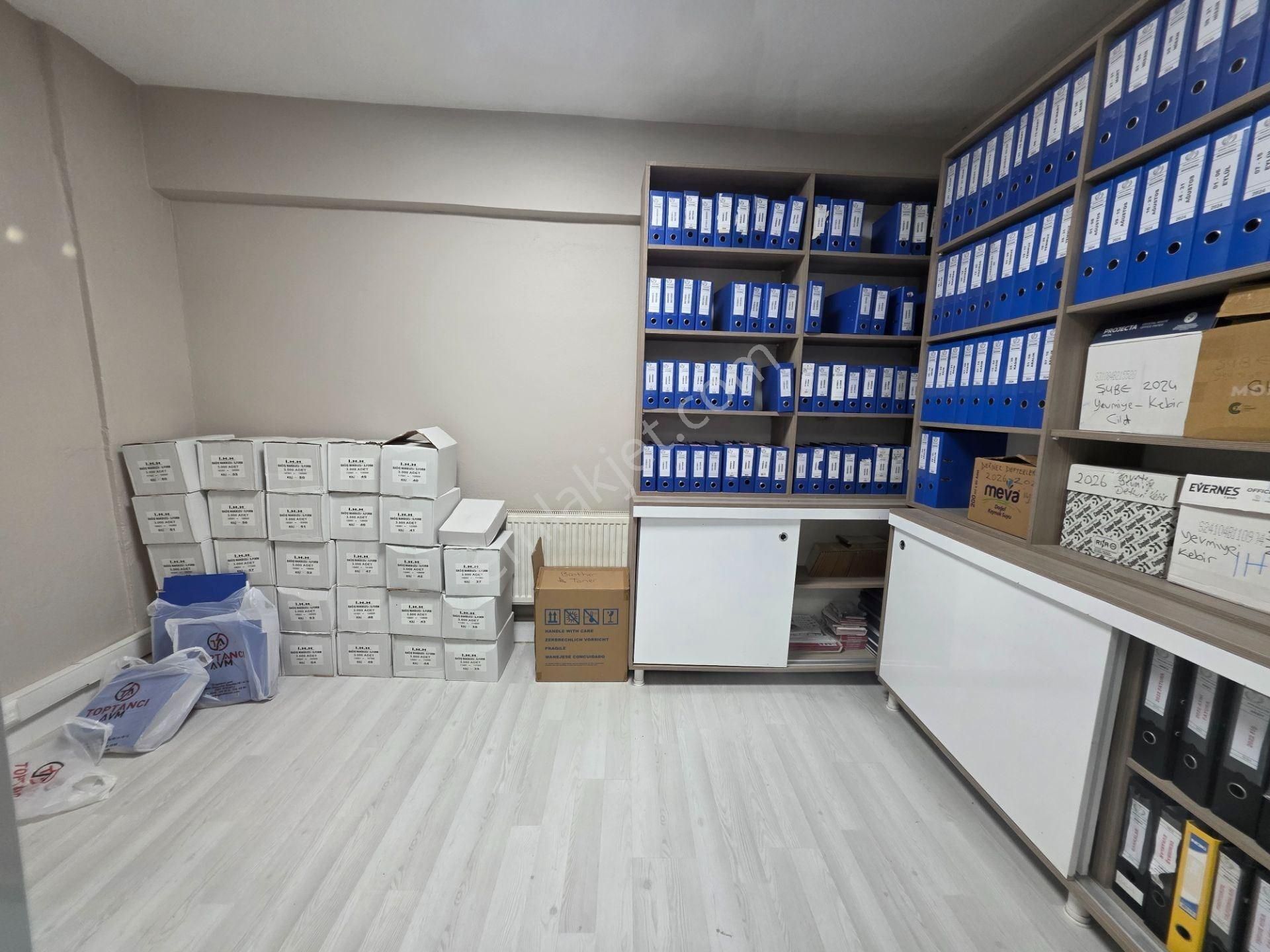 Altın Emlak'tan Çarşı Merkezde 550 M2 Ofis Katı - Görsel 19