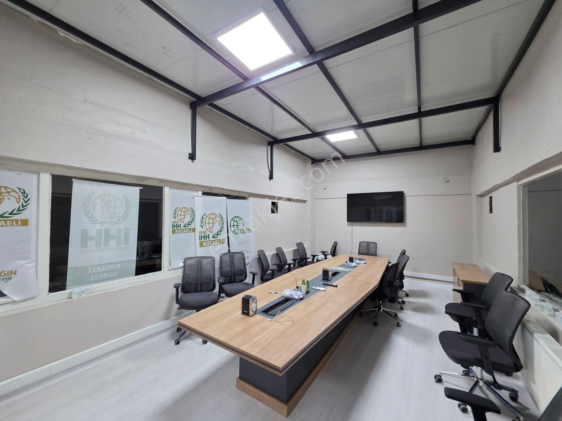 Altın Emlak'tan Çarşı Merkezde 550 M2 Ofis Katı - Görsel 15